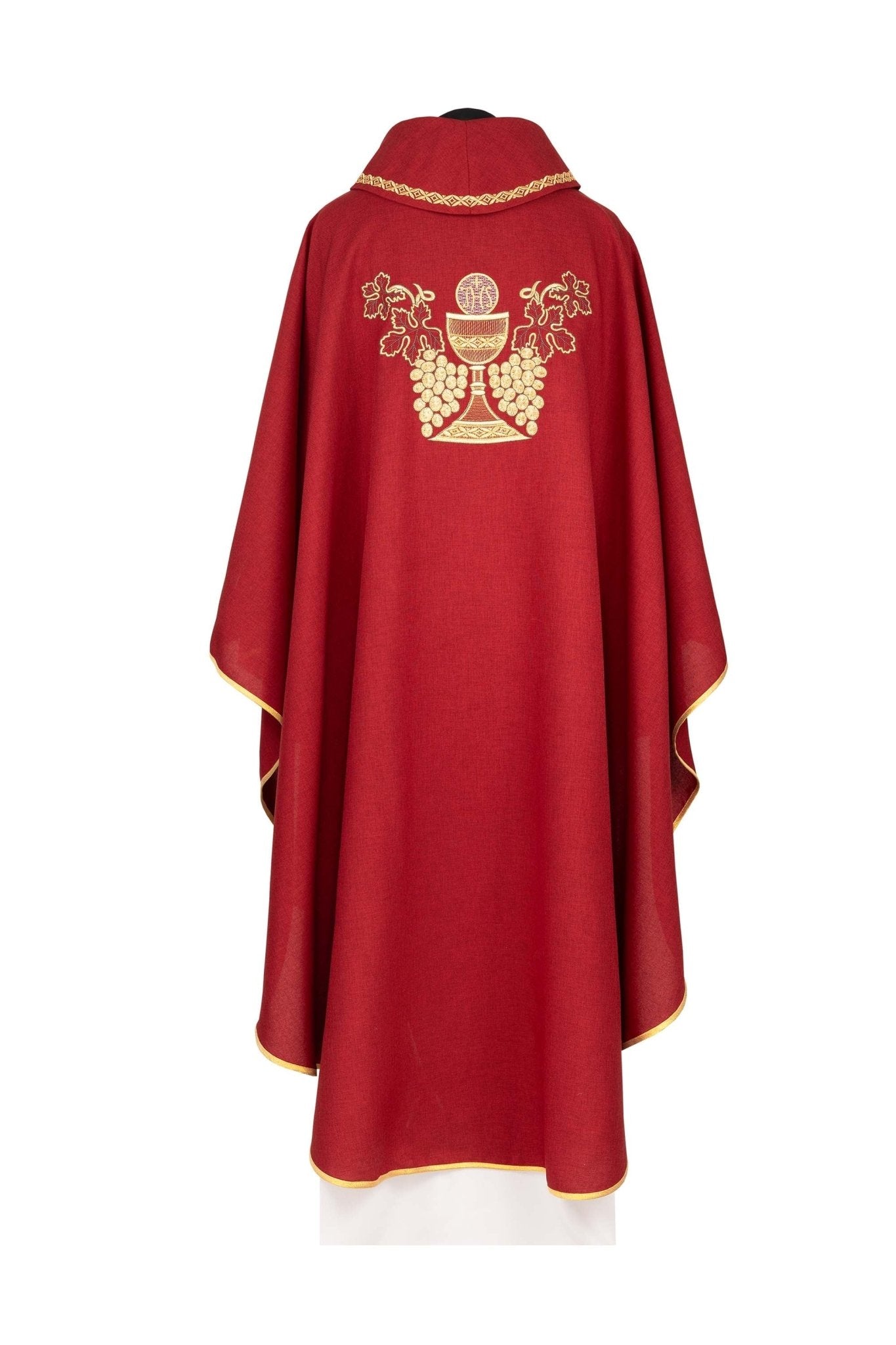 Embroidered chasuble – Red Chalice and Grapevine motif KDT/7022/02/70 CZERWONY - CHASUBLES.COM