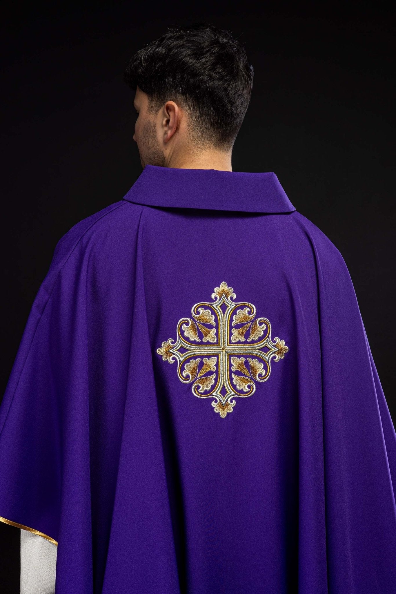 Embroidered chasuble with a decorated cross and wide collar, purple KOK/003/03/12/KARO - HAFTINAUSA.COM