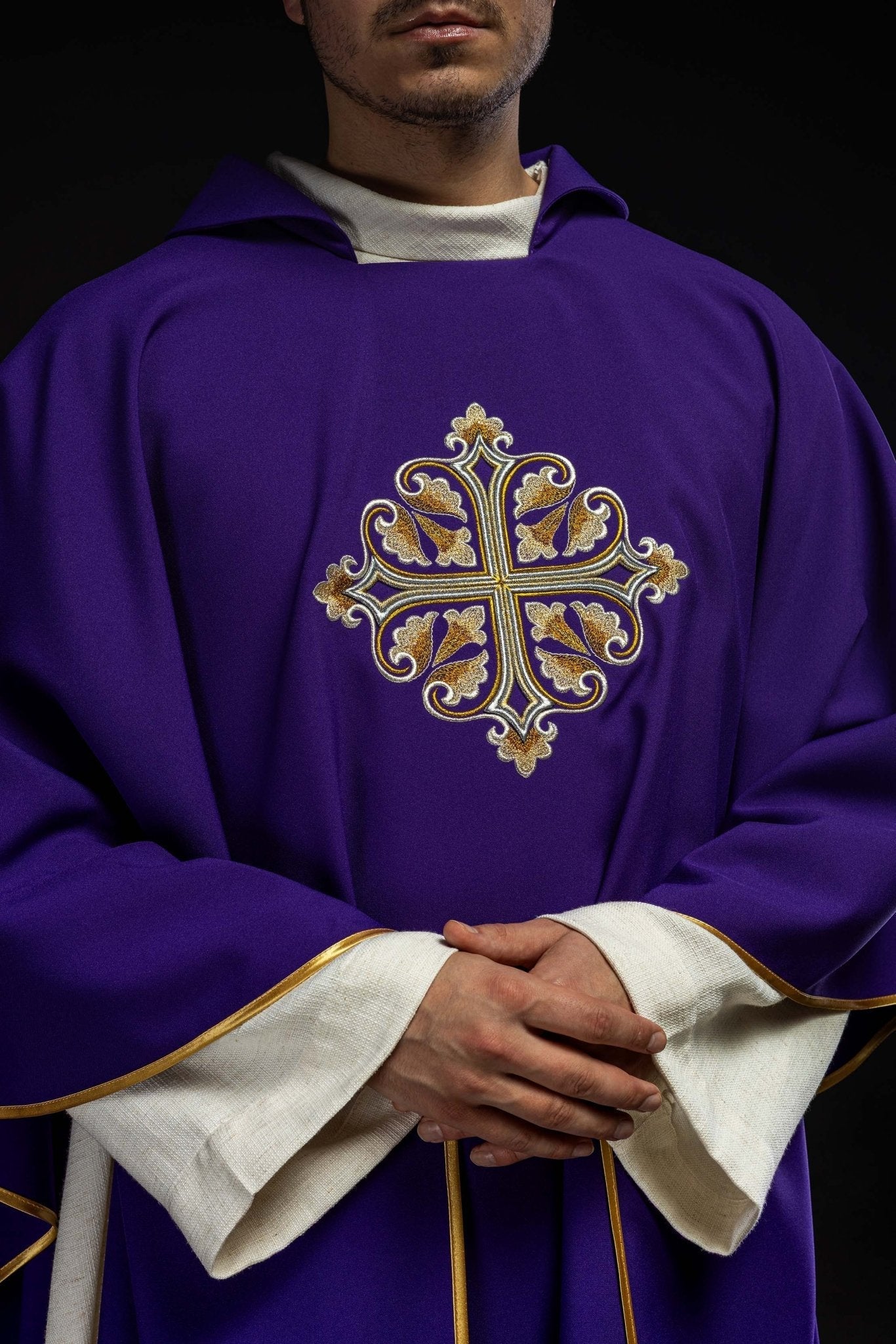 Embroidered chasuble with a decorated cross and wide collar, purple KOK/003/03/12/KARO - HAFTINAUSA.COM