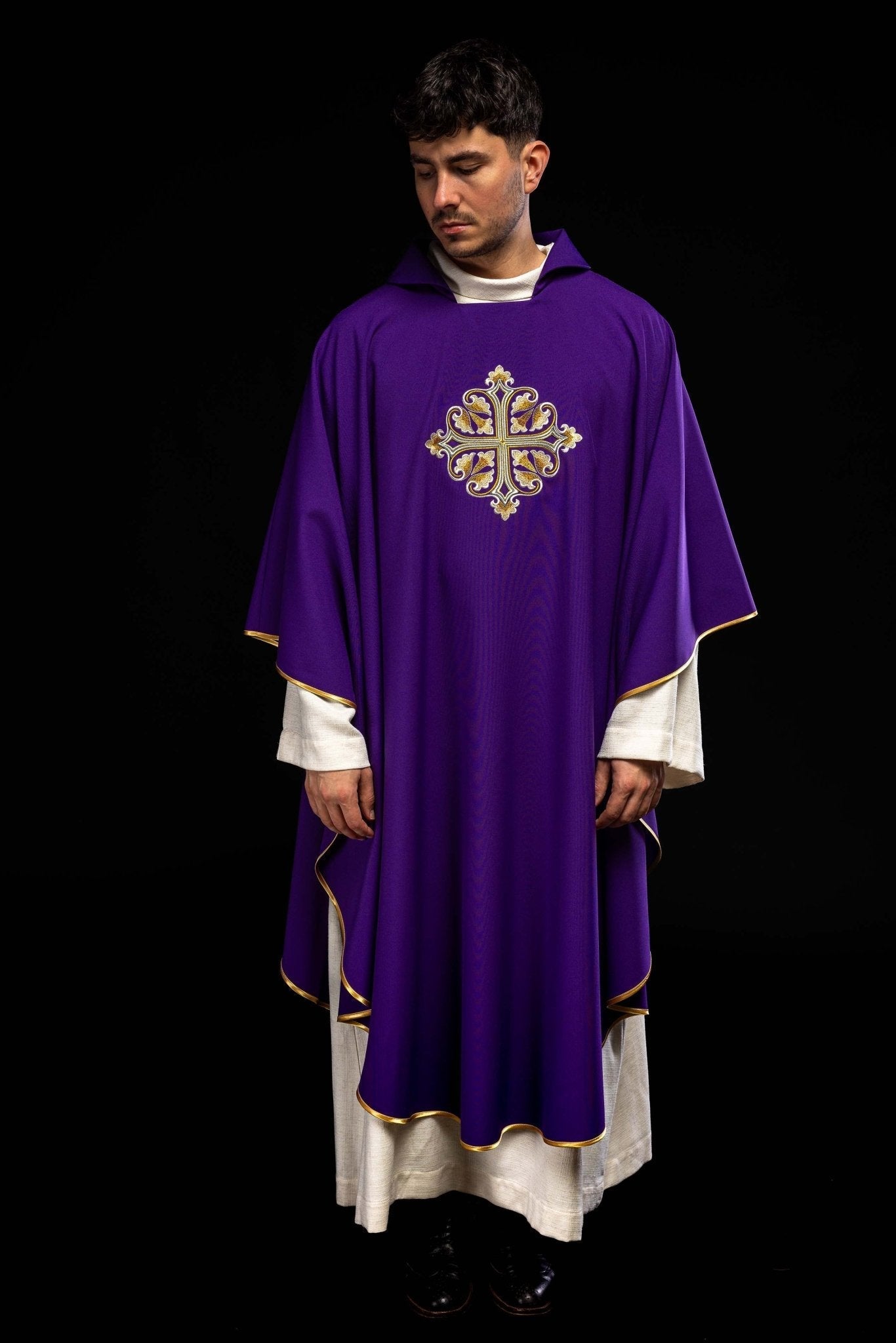 Embroidered chasuble with a decorated cross and wide collar, purple KOK/003/03/12/KARO - HAFTINAUSA.COM