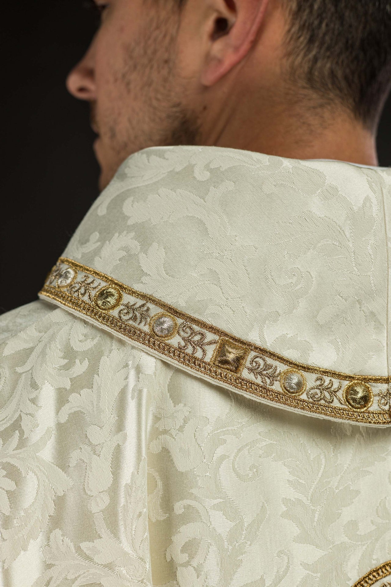 Embroidered Christmas Chasuble with the Image of the Holy Family S-7075-05-88 - CHASUBLES.COM