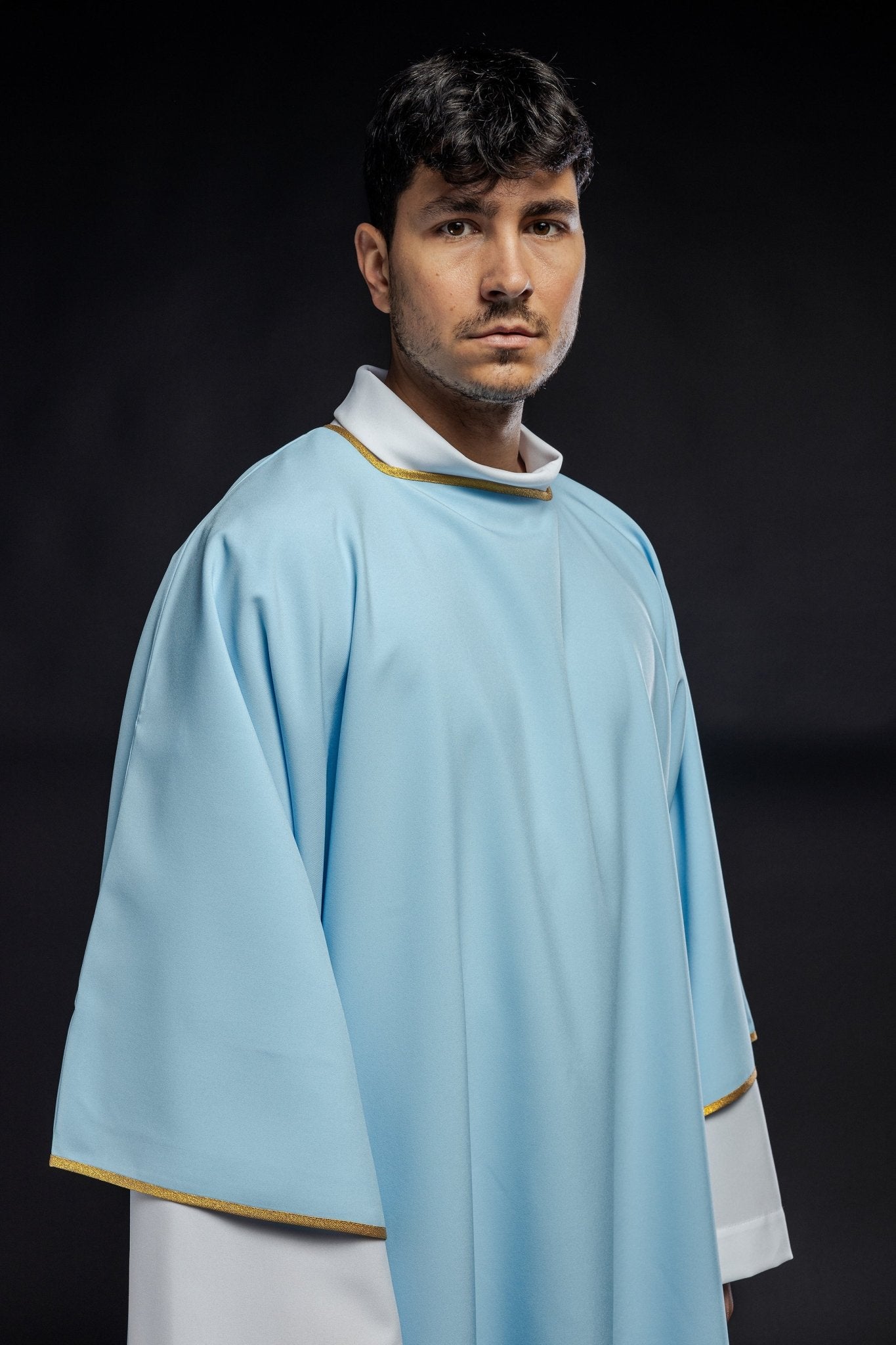 Embroidered plain dalmatics with gold trim blue KDL/1002/06/12/D - HAFTINAUSA.COM