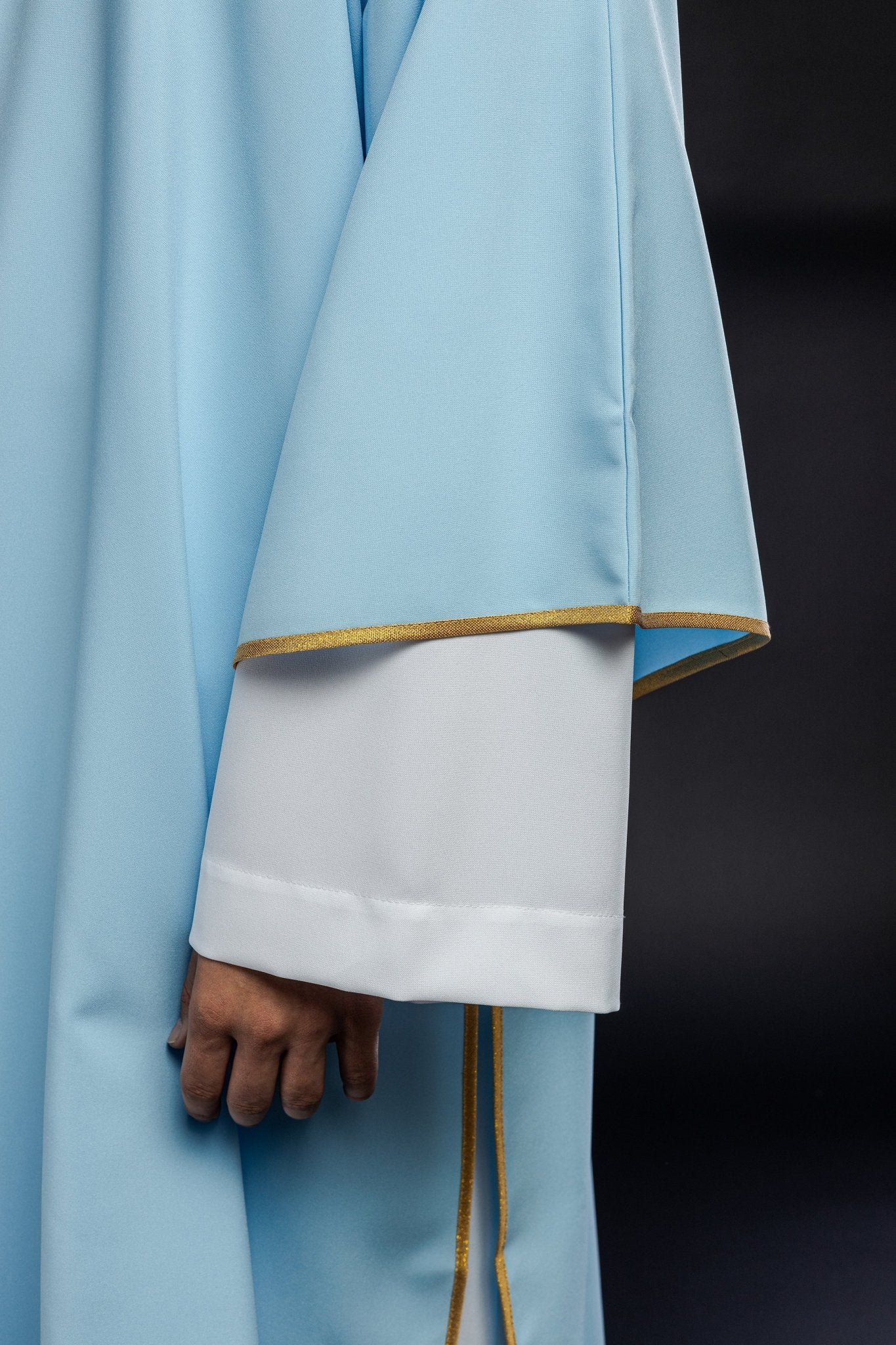 Embroidered plain dalmatics with gold trim blue KDL/1002/06/12/D - HAFTINAUSA.COM