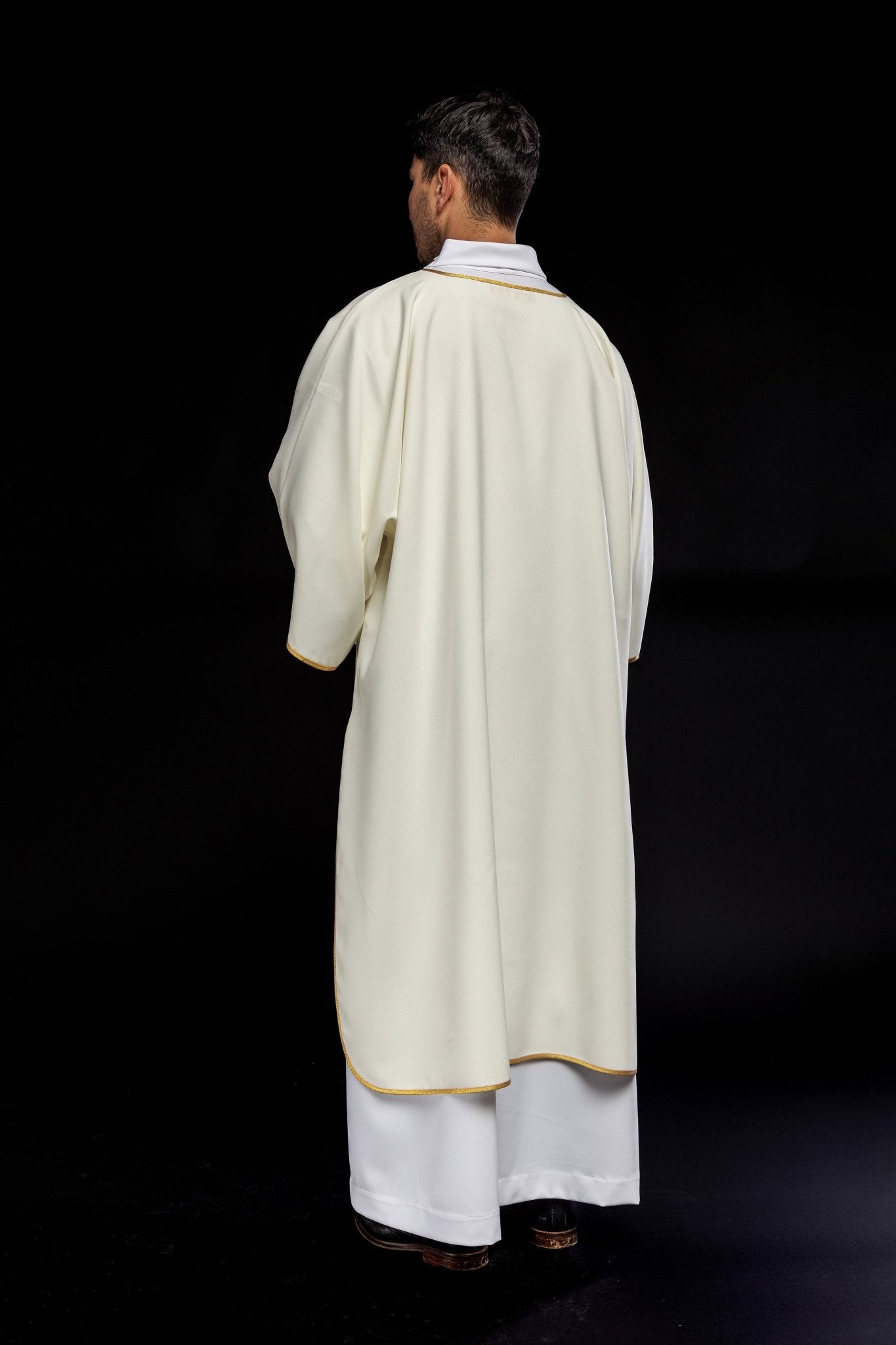Embroidered plain dalmatics with gold trim ecru KDL/1002/05/12/D - HAFTINAUSA.COM