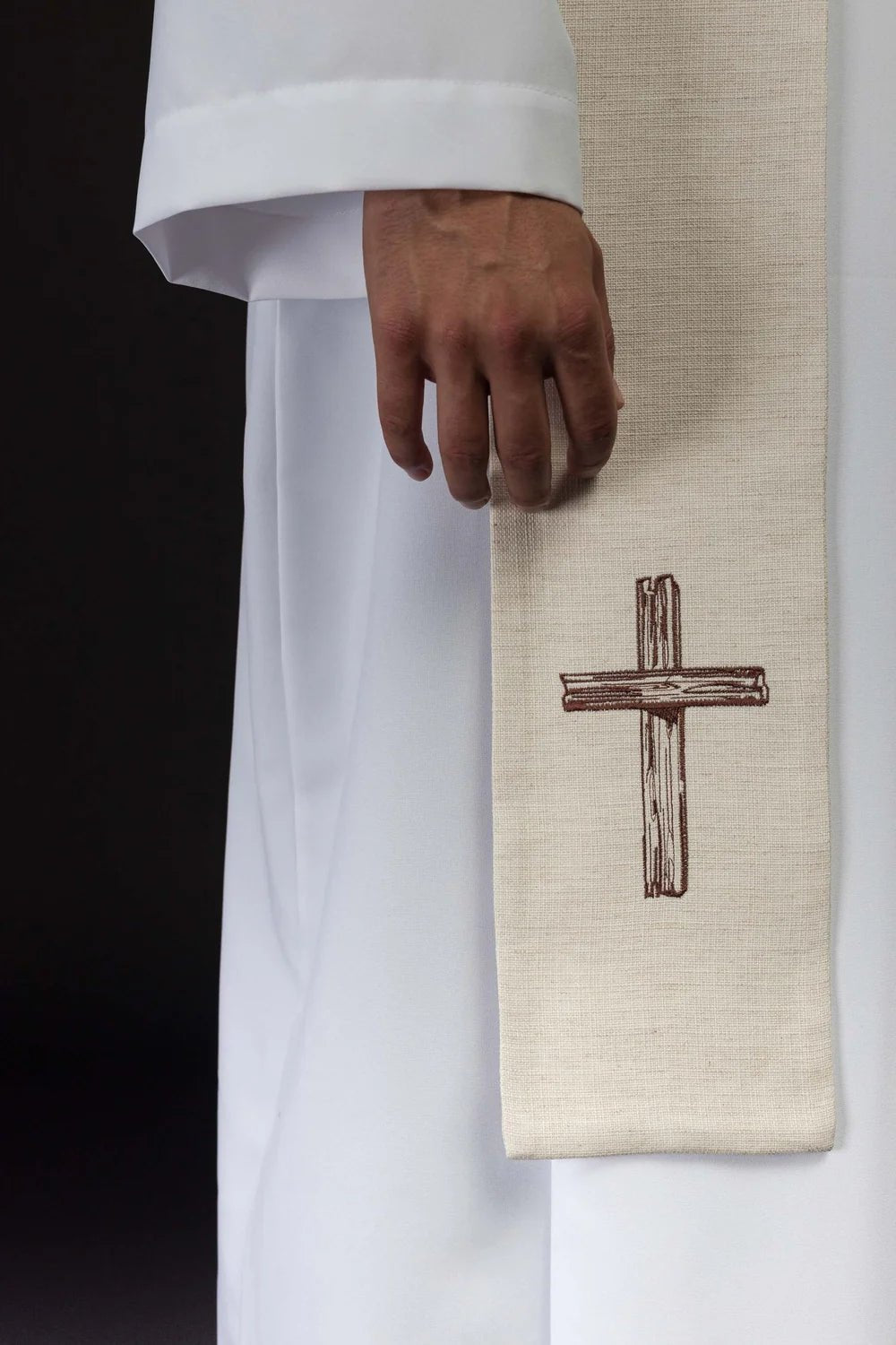 Embroidered stole “Jesus the Good Shepherd” ecru S-2059-05-49 - CHASUBLES.COM