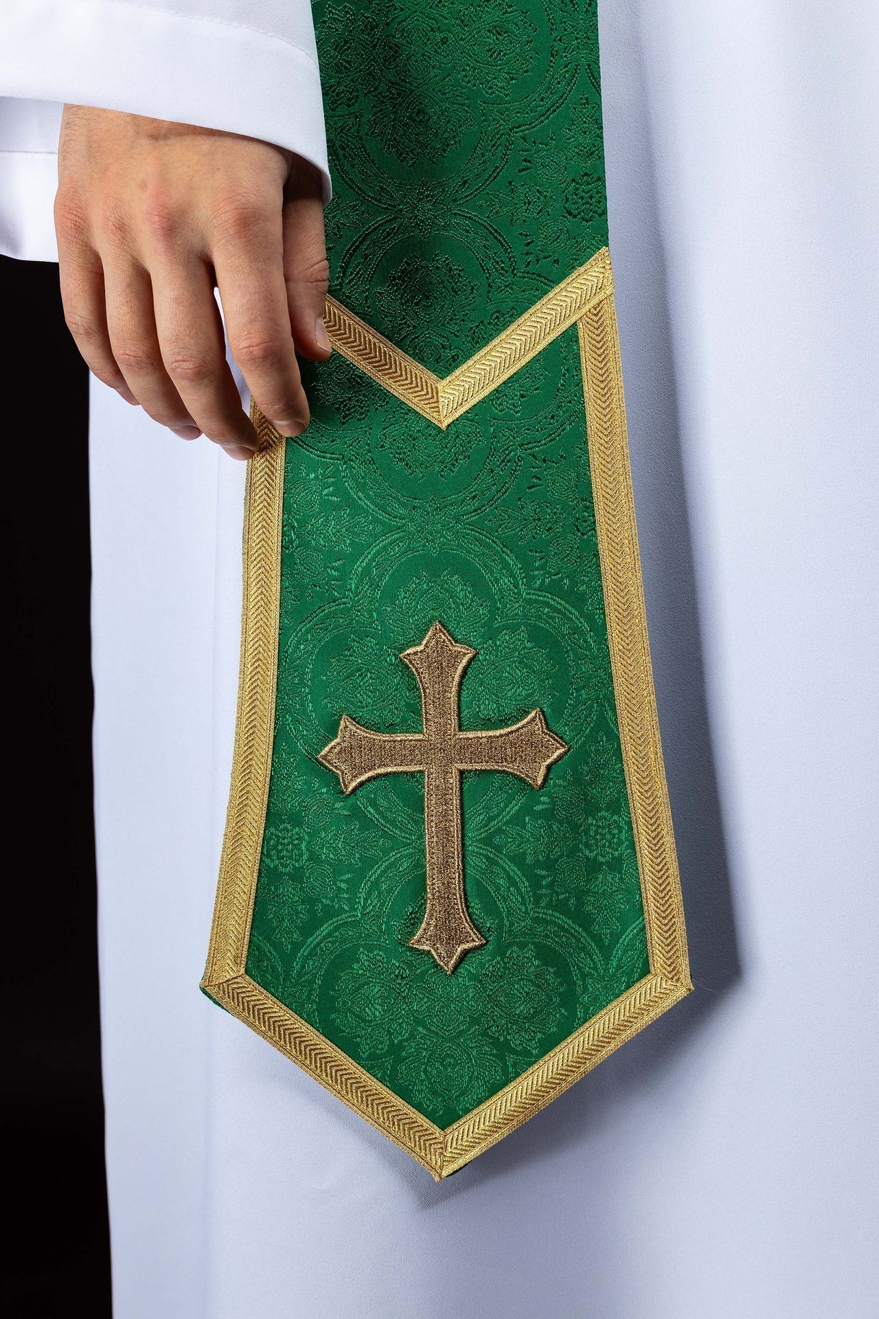 Embroidered stole with a Cross motif green jacquard fabric KST/639/01/11 - CHASUBLES.COM