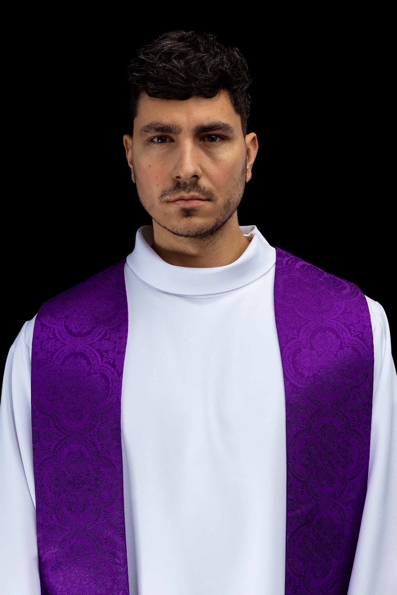Embroidered stole with a Cross motif purple jacquard fabric KST/639/03/11 - CHASUBLES.COM