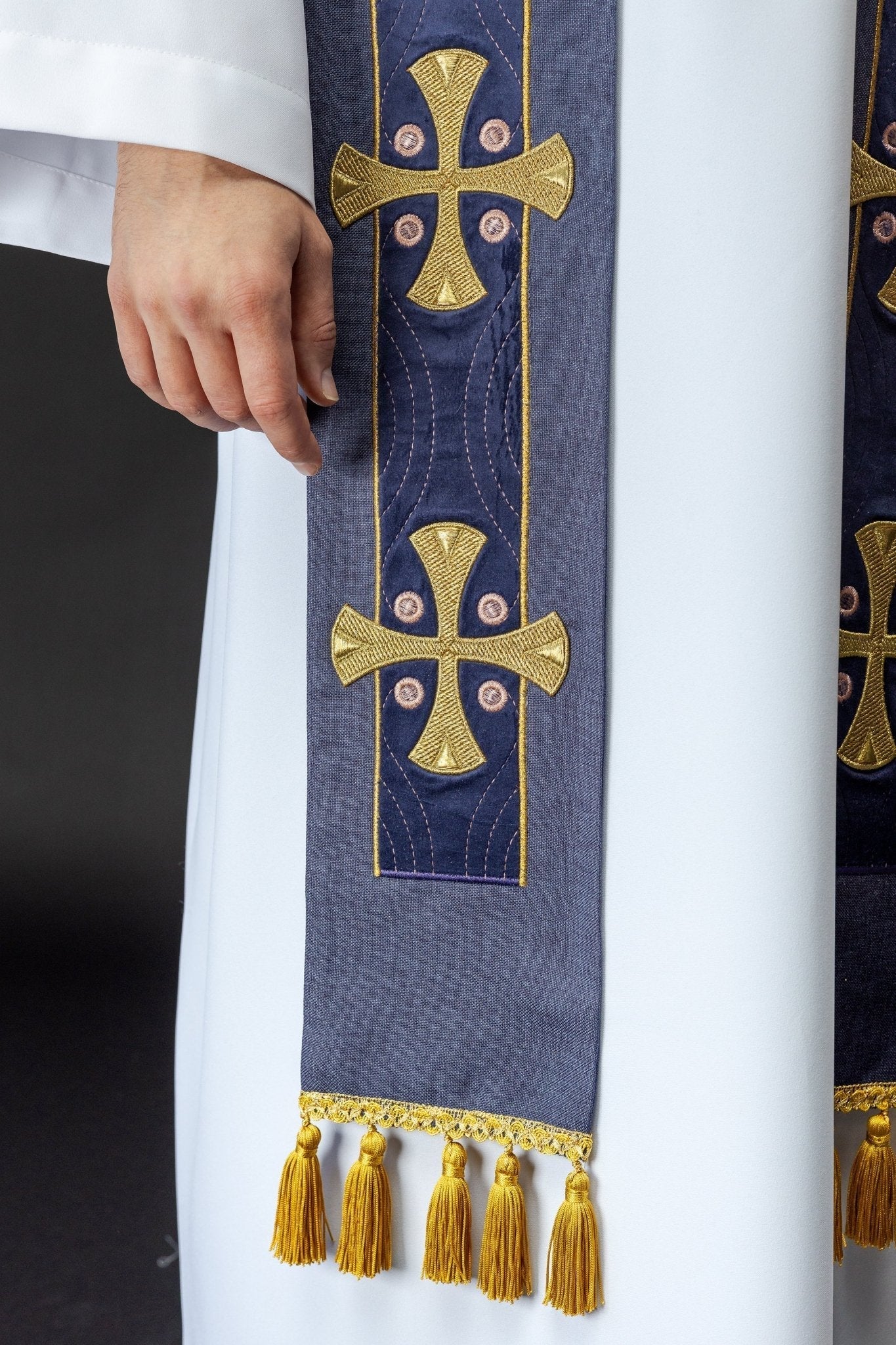 Embroidered stole with crosses purple S - 2068 - 03 - 70 - HAFTINAUSA.COM