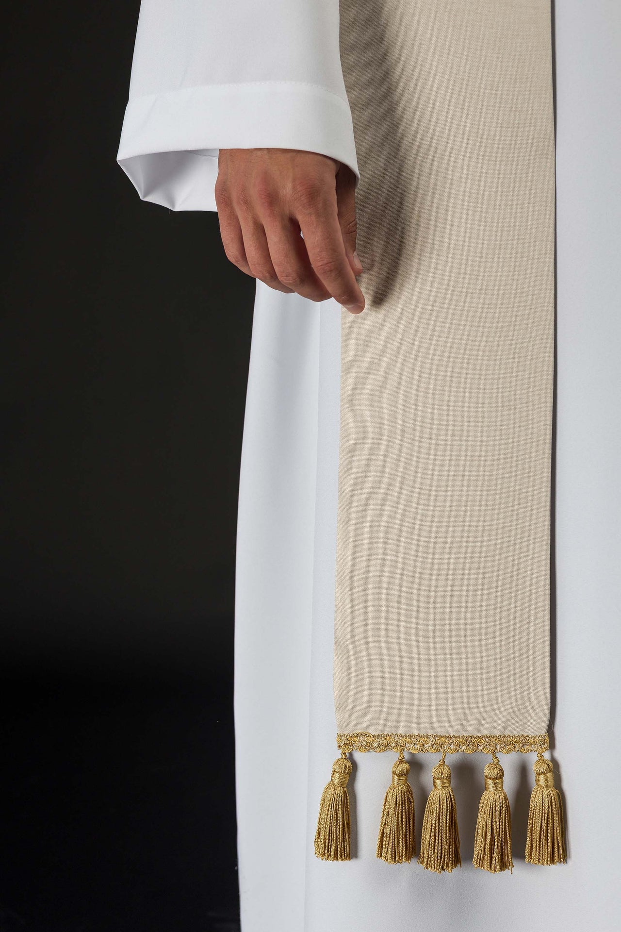 Embroidered Stole with IHS Motif in Ecru S-2067-05-70 - CHASUBLES.COM