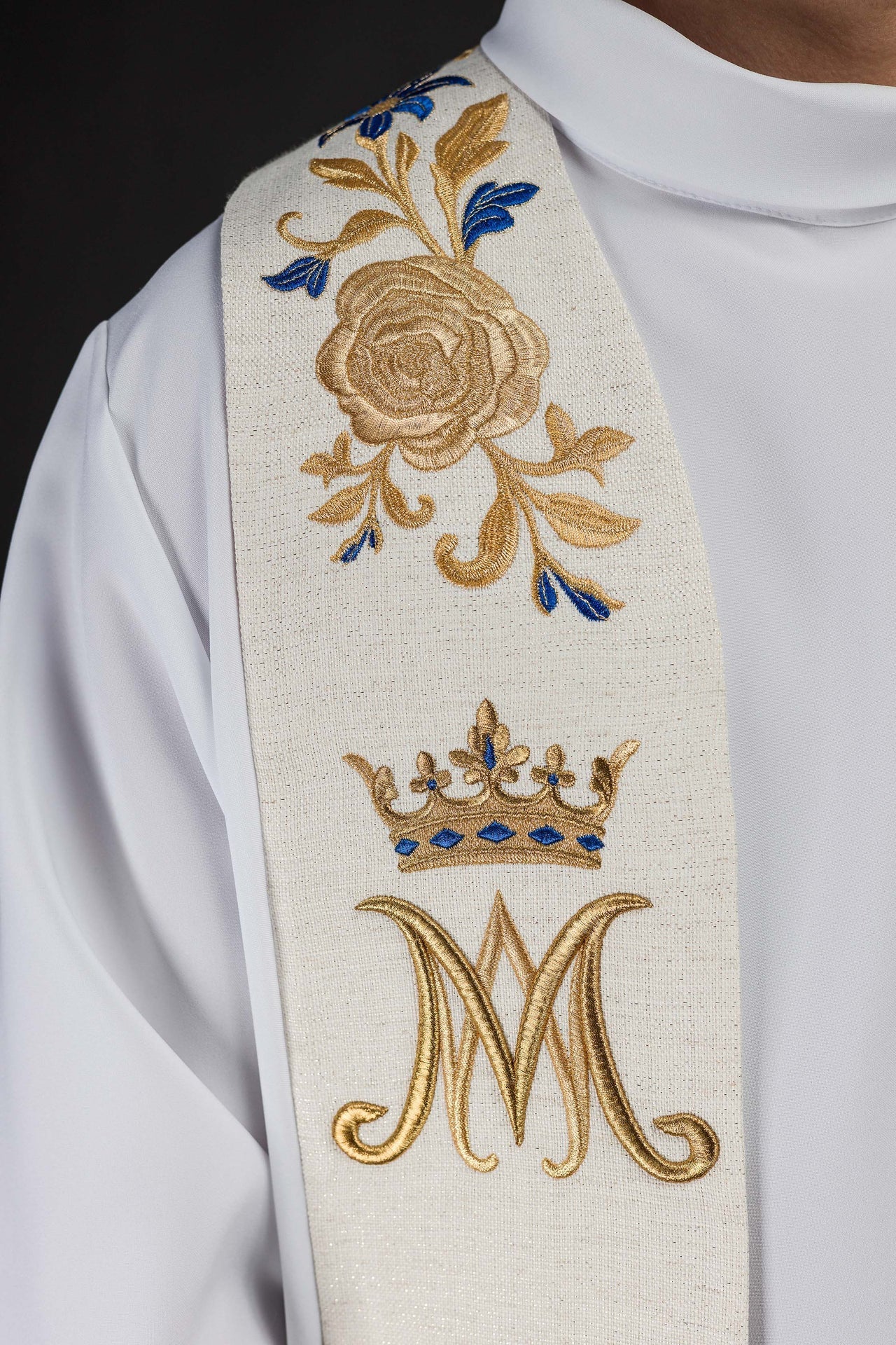 Embroidered Stole with Marian Symbol LE/2045/05 - CHASUBLES.COM
