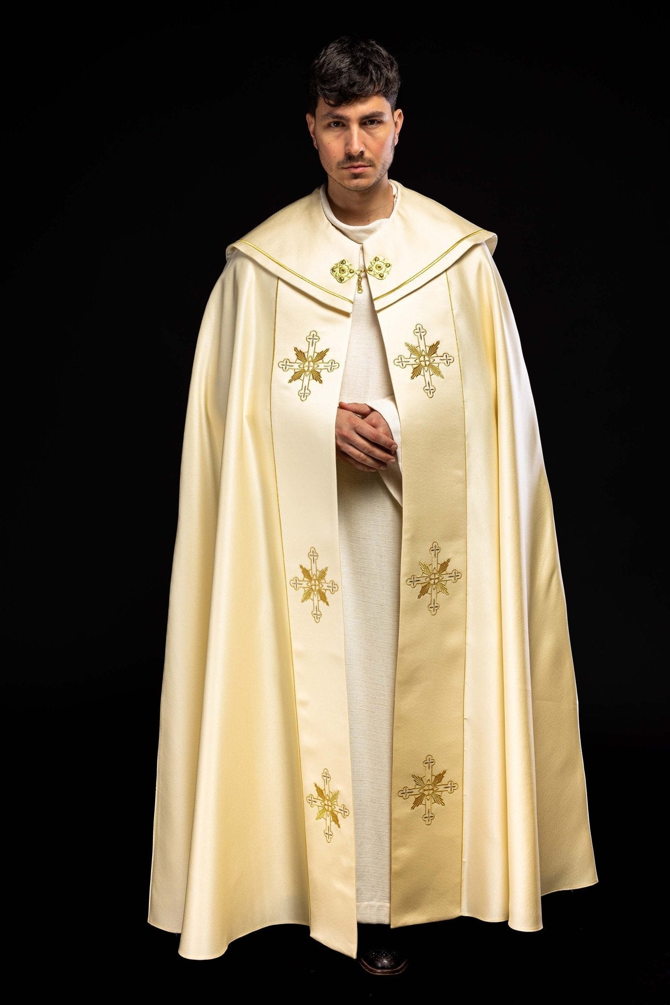 Eucharistic cope with monogram IHS KKP/023/05/20 ECRU SAT. POMPON 145cm - HAFTINAUSA.COM