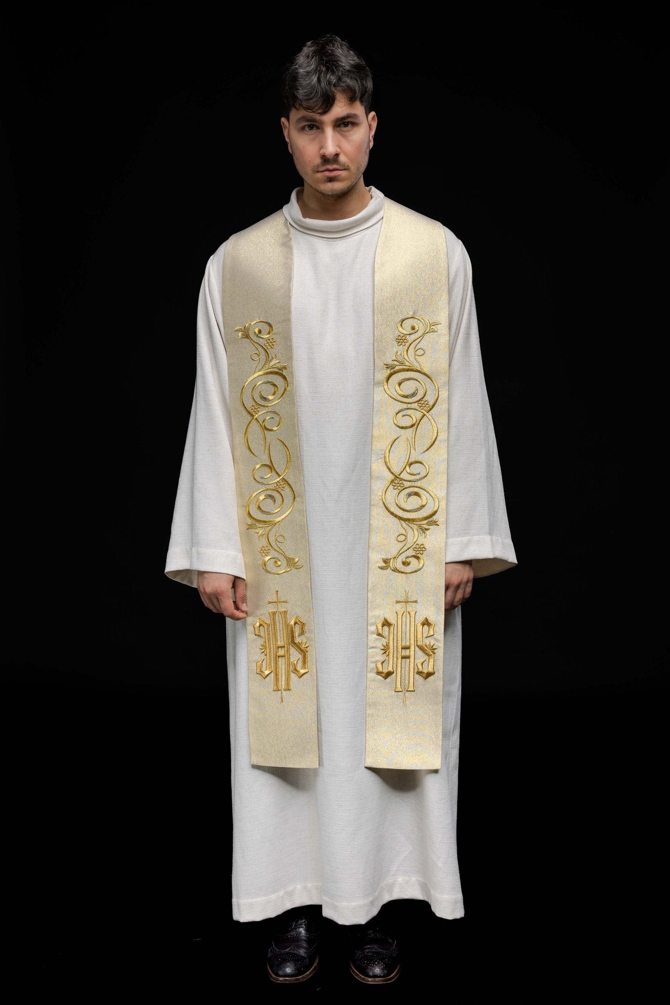 Golden embroidered IHS stole KST/031/10/37 ZŁOTY - HAFTINAUSA.COM