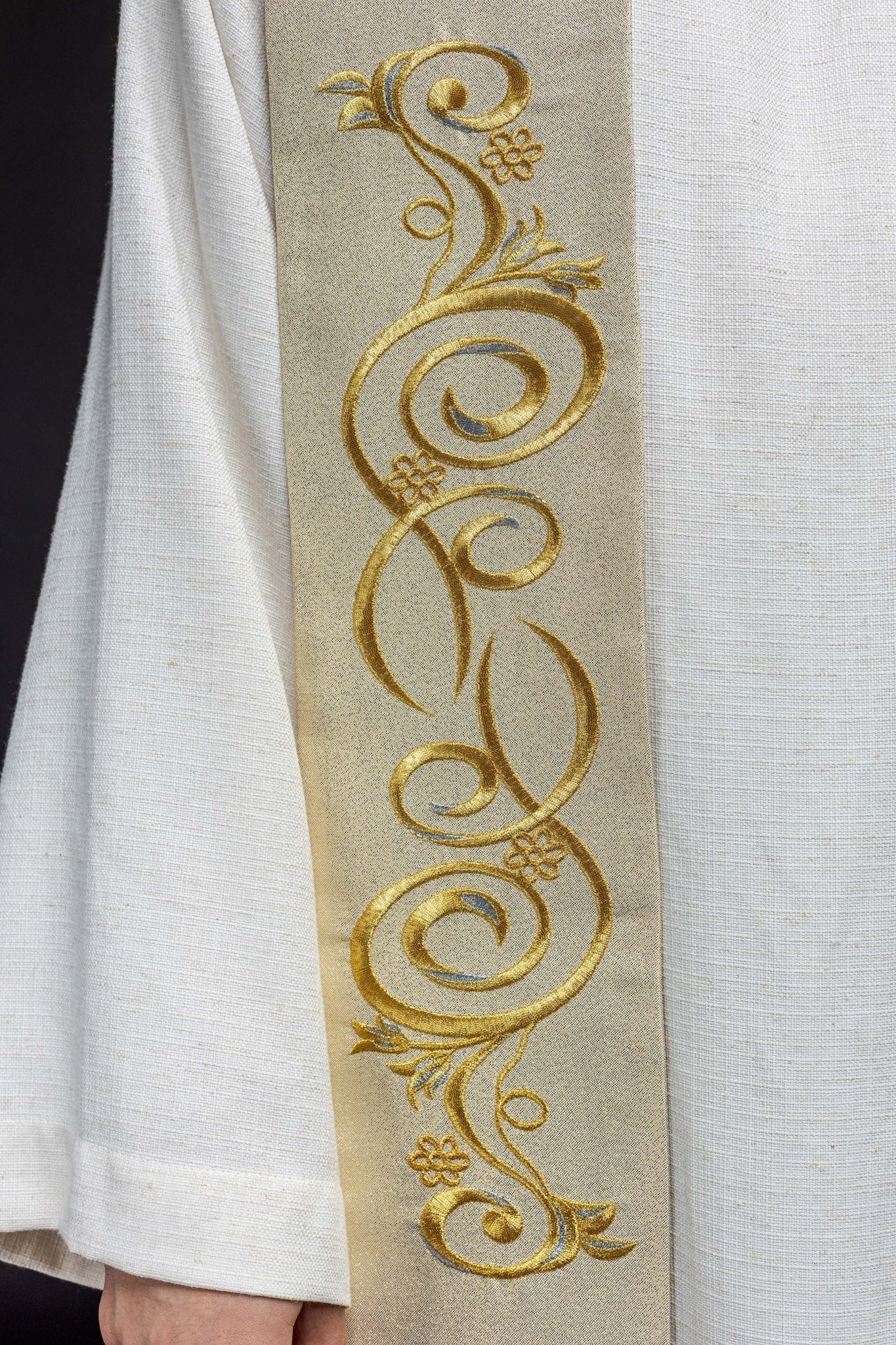 Golden embroidered IHS stole KST/031/10/37 ZŁOTY - HAFTINAUSA.COM