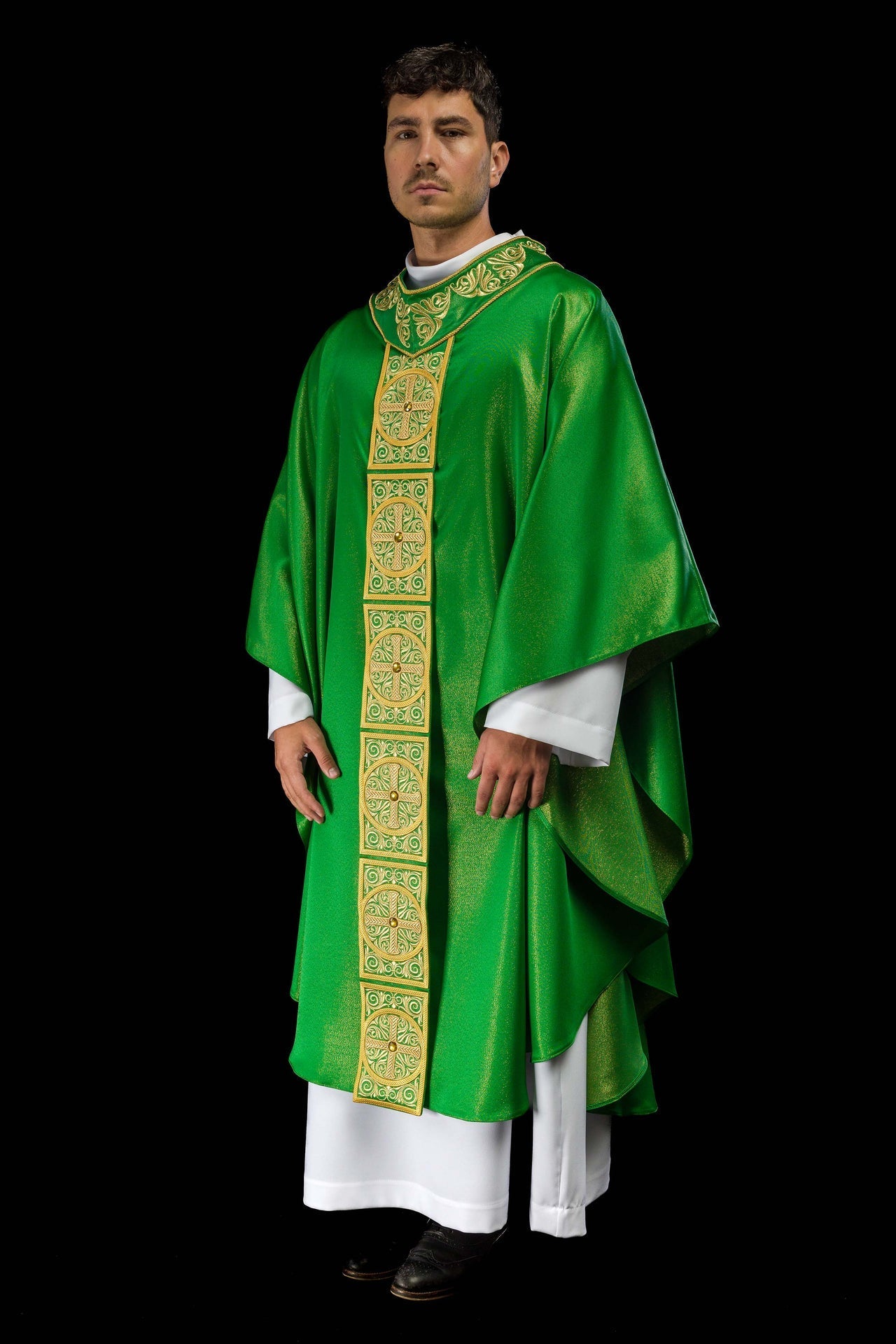 Green Chasuble Richly Embroidered and Decorated with Stones LE/7012/01 - CHASUBLES.COM