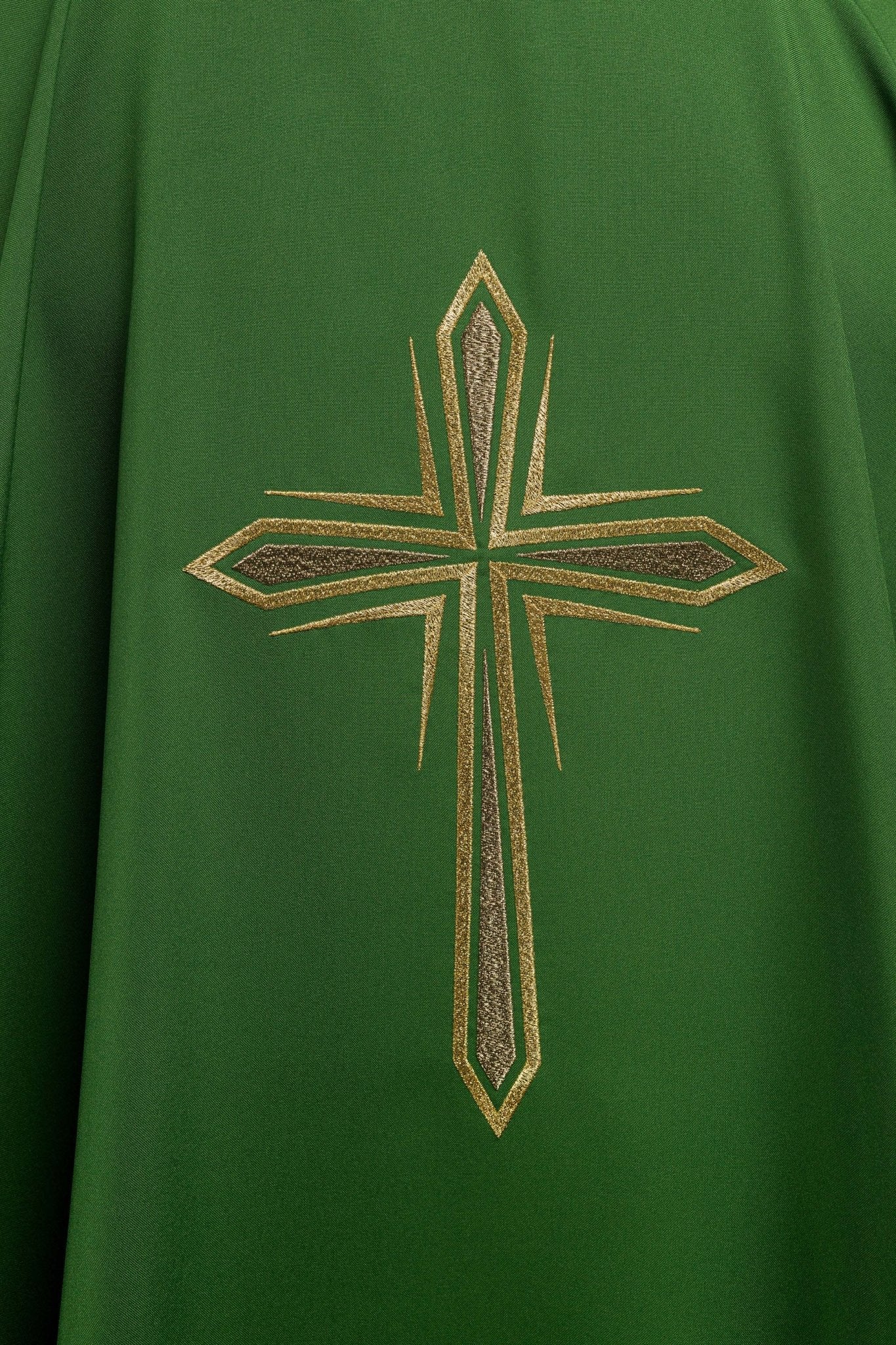 Green chasuble with cross embroidery KOR/037/01/12 ZIELONY - CHASUBLES.COM