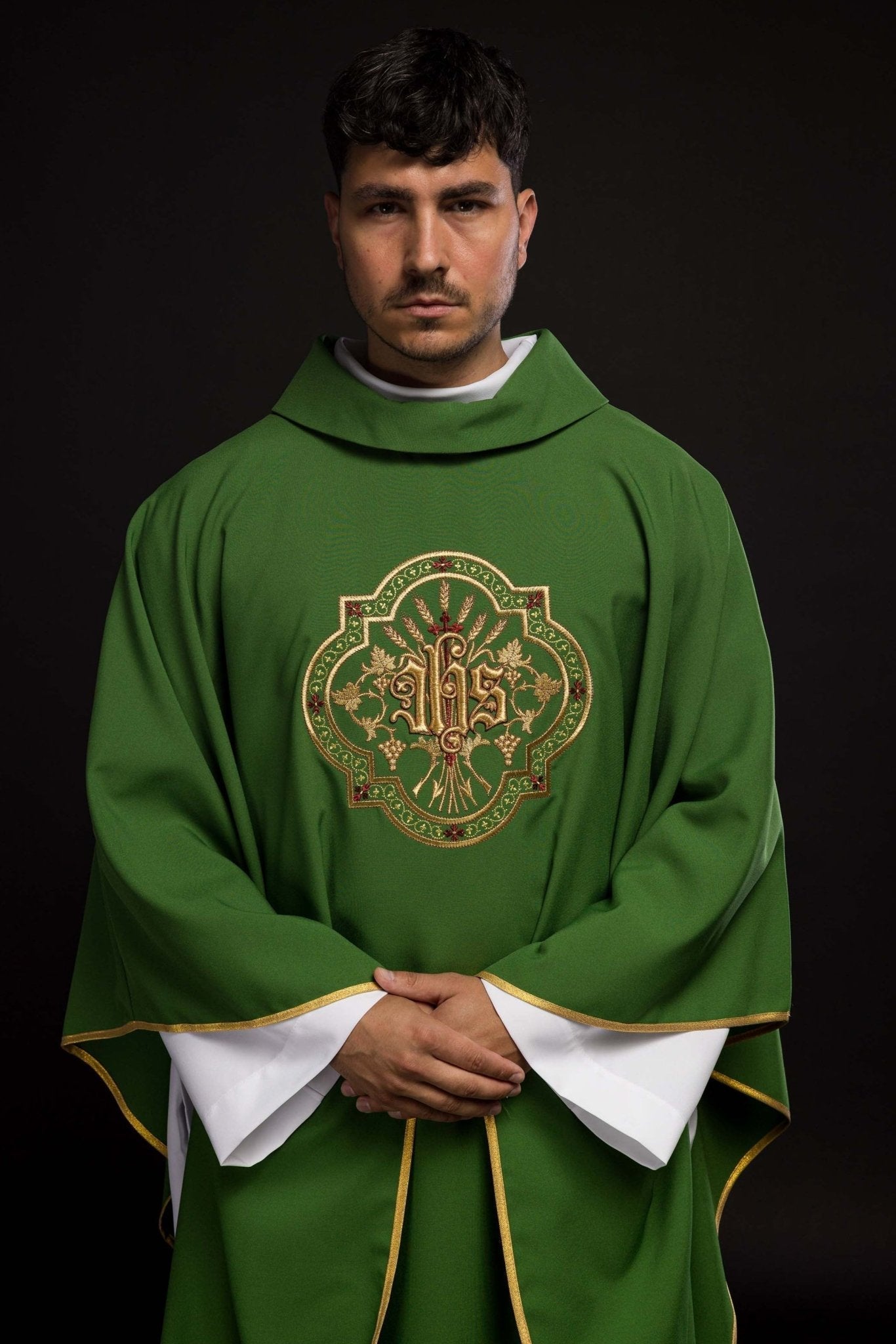 Green chasuble with IHS and PAX embroidery KOR/119/01/01 ZIELONY - HAFTINAUSA.COM