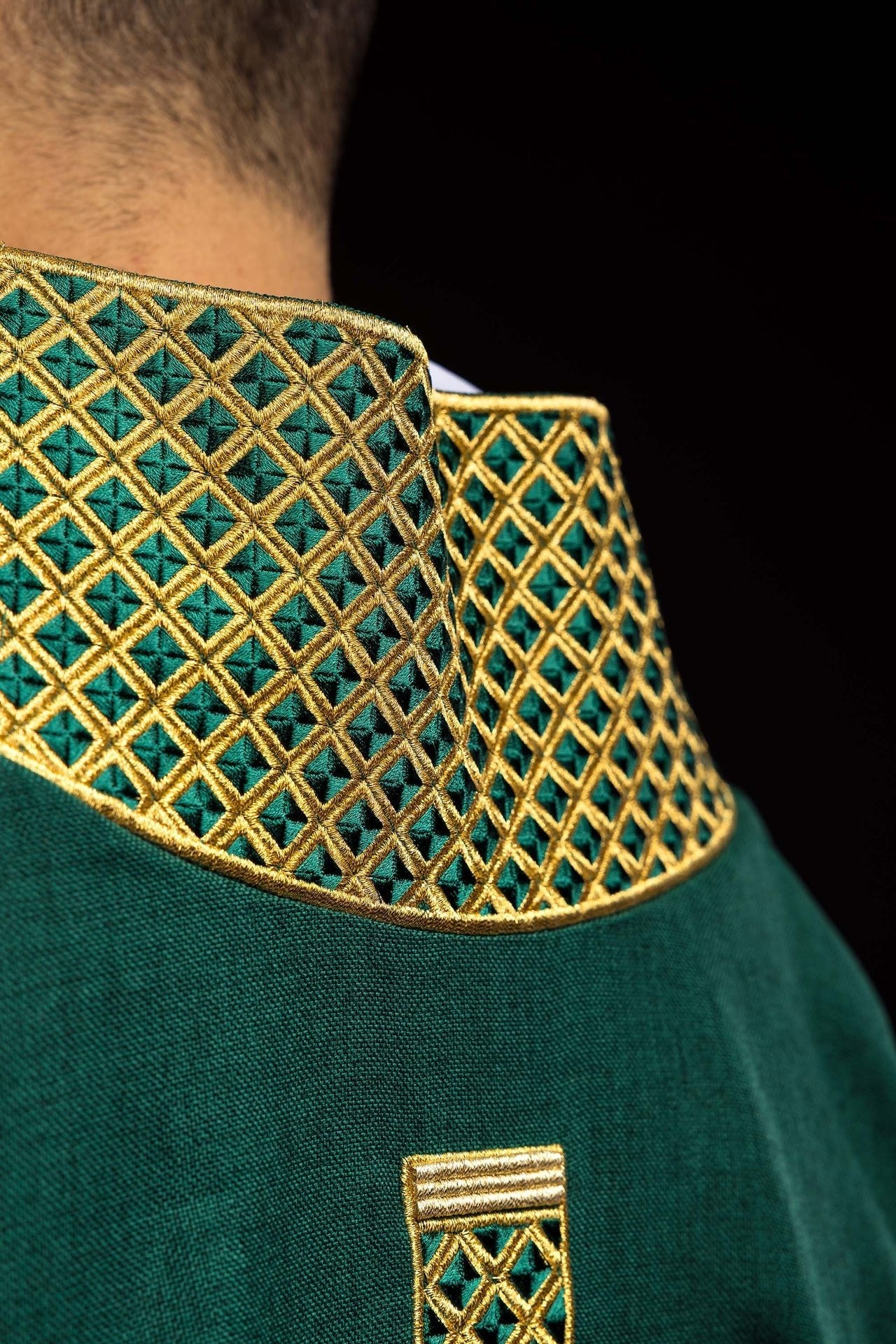 Green dalmatic with embroidered crosses and a collar S-1070-01-70-D DALMATYK - CHASUBLES.COM