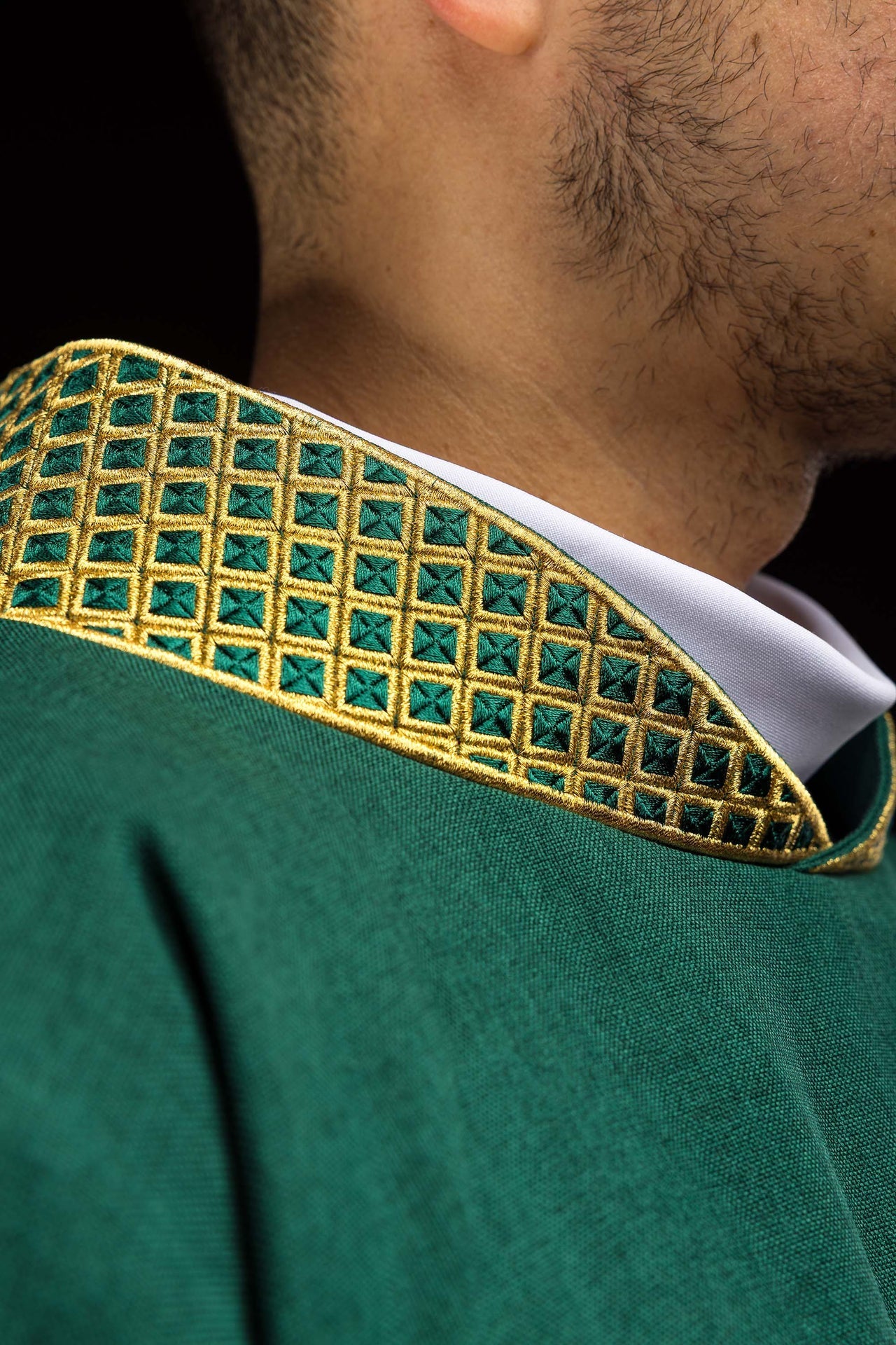 Green dalmatic with embroidered crosses and a collar S-1070-01-70-D DALMATYK - CHASUBLES.COM