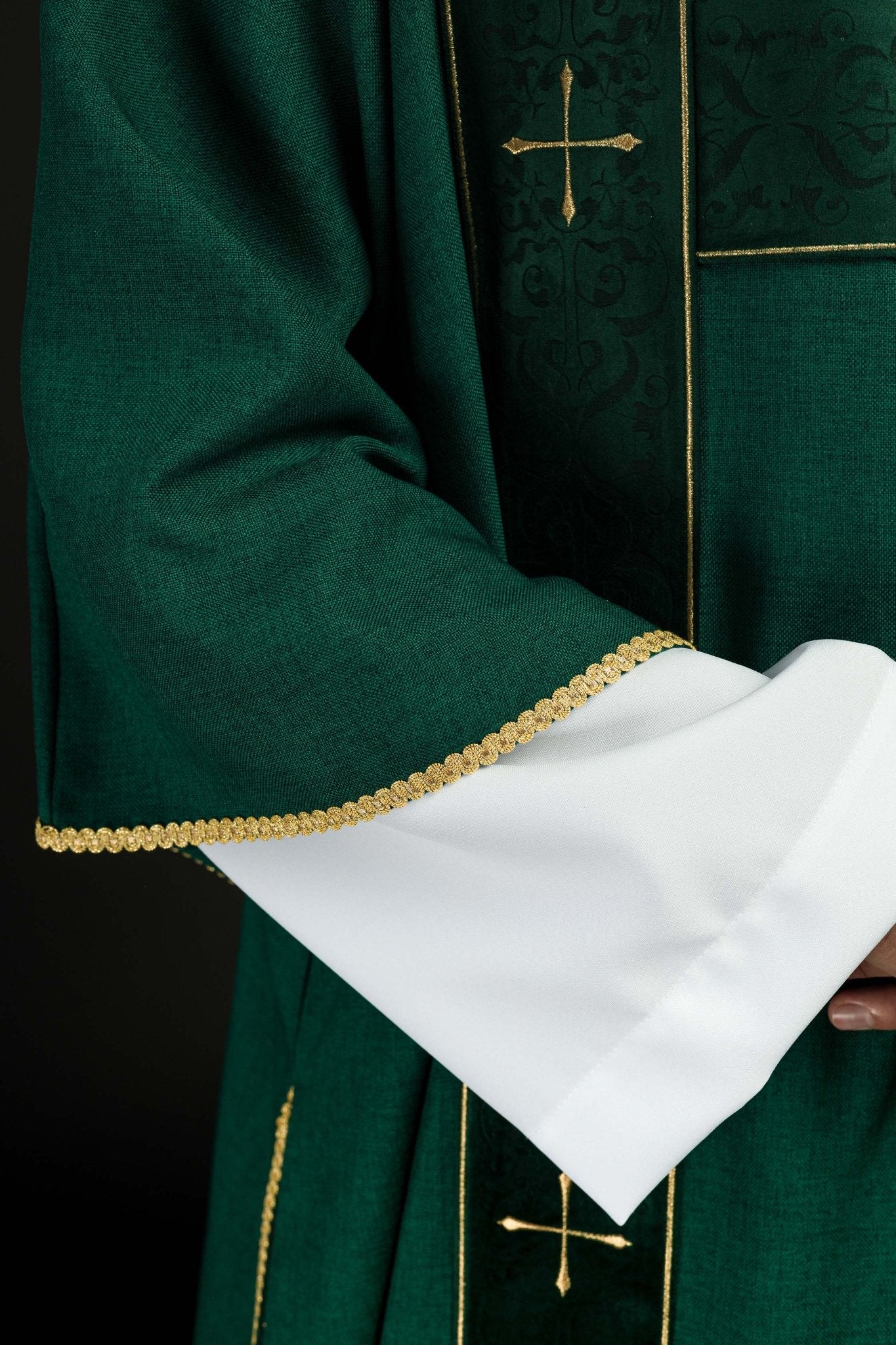 Green dalmatic with velvet bands and embroidered golden crosses LE/1073/01/B - CHASUBLES.COM