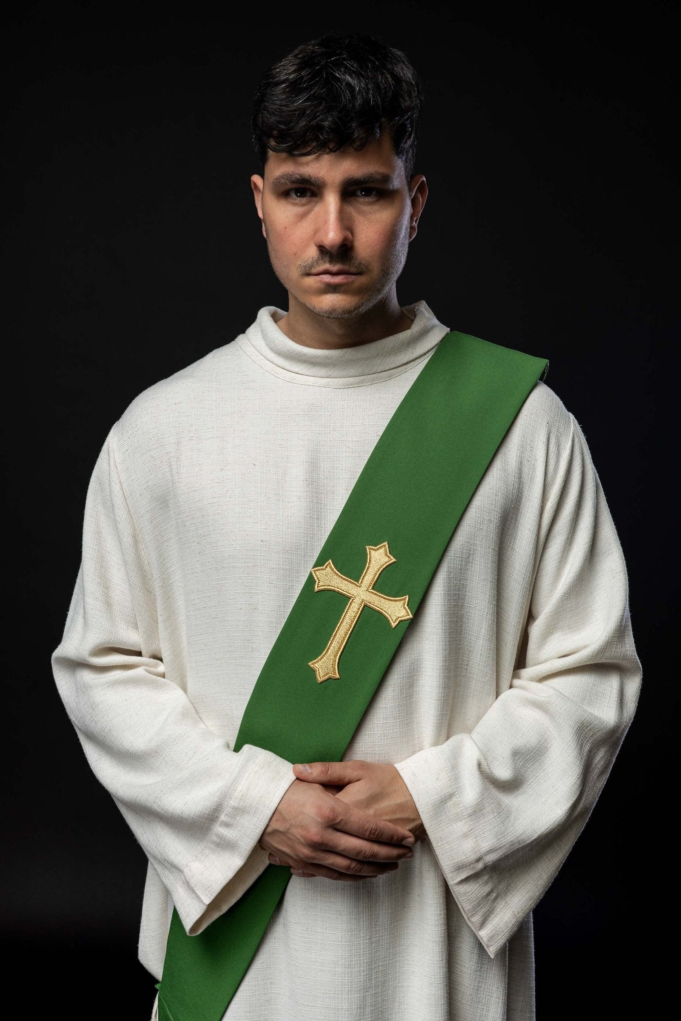 Green Deacon stole with IHS in ecru KSD/133/01/01 ZIELONY - HAFTINAUSA.COM