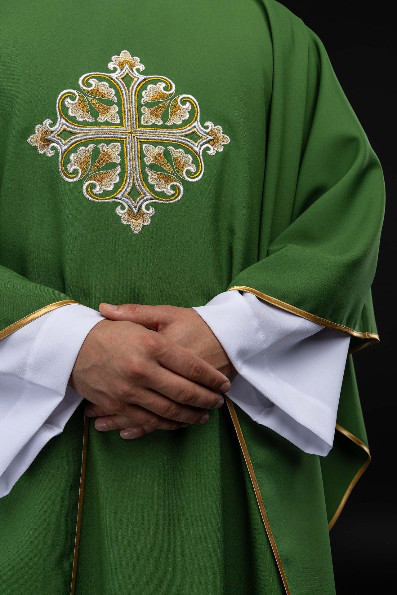 Green embroidered chasuble with an ornate cross and a wide collar KOK/003/01/12/KARO - CHASUBLES.COM