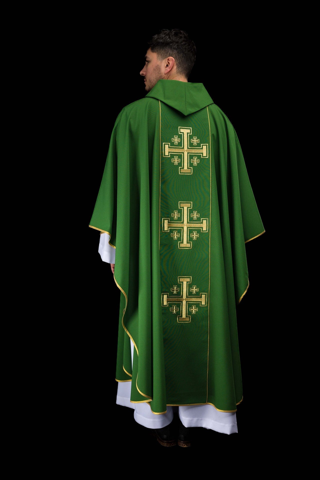 Green embroidered chasuble with band and Jerusalem crosses KDT/7046/01/01 - CHASUBLES.COM