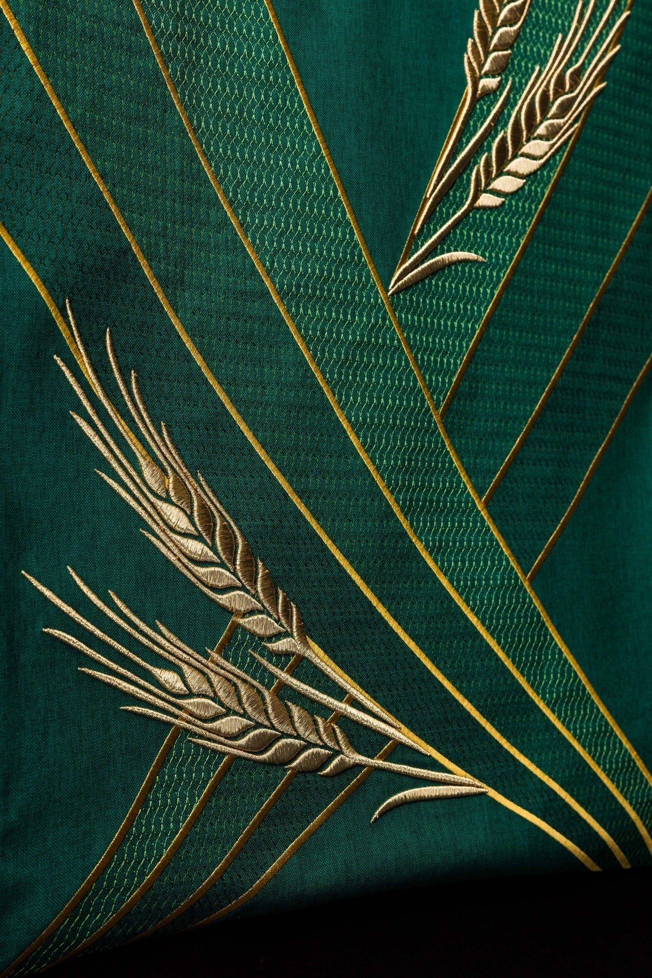Green lectern cloth with PAX embroidery LE/8050/01 55*250 - CHASUBLES.COM