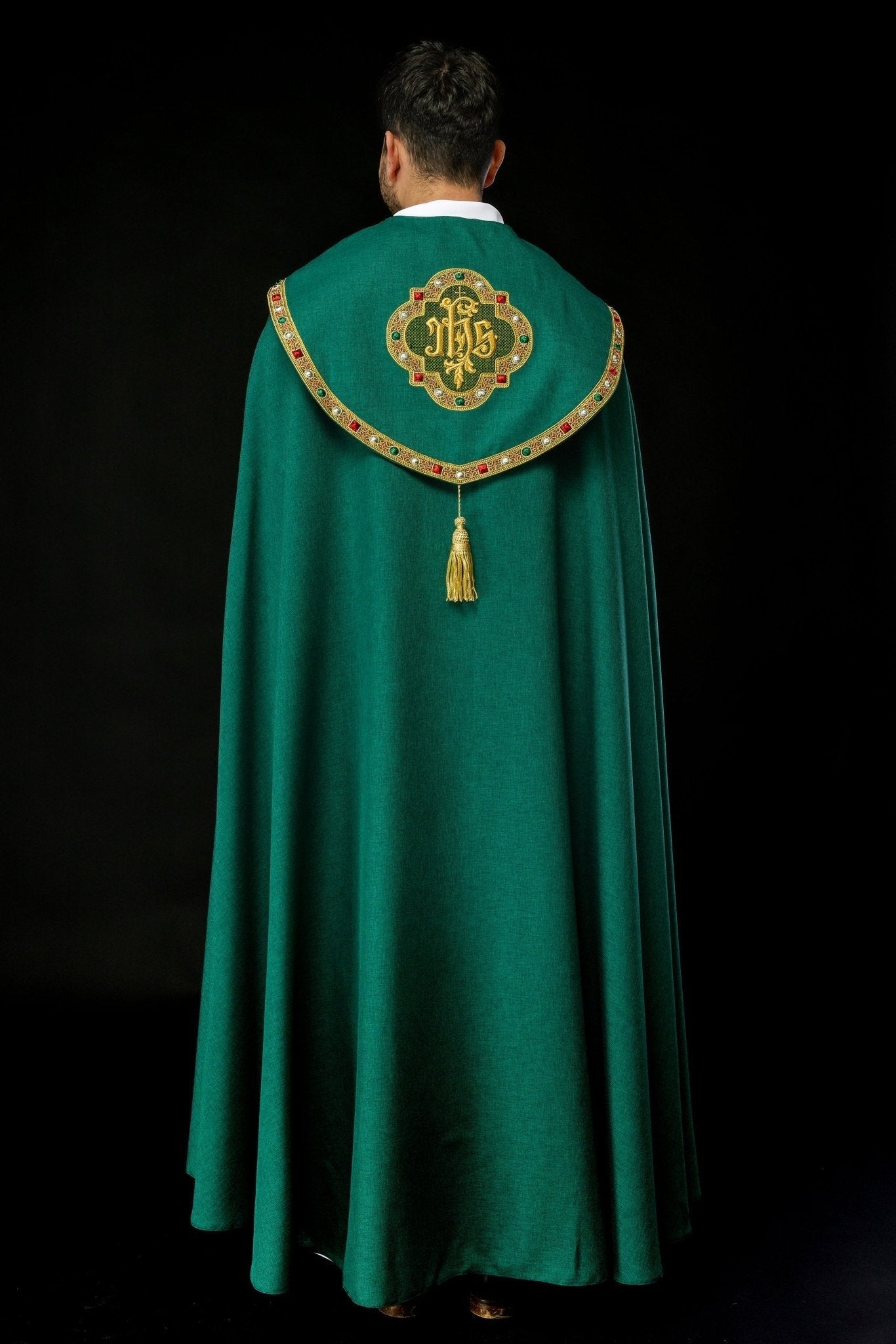 Green liturgical cope with classic JHS embroidery S - 3067 - 01 - 70 150cm - HAFTINAUSA.COM