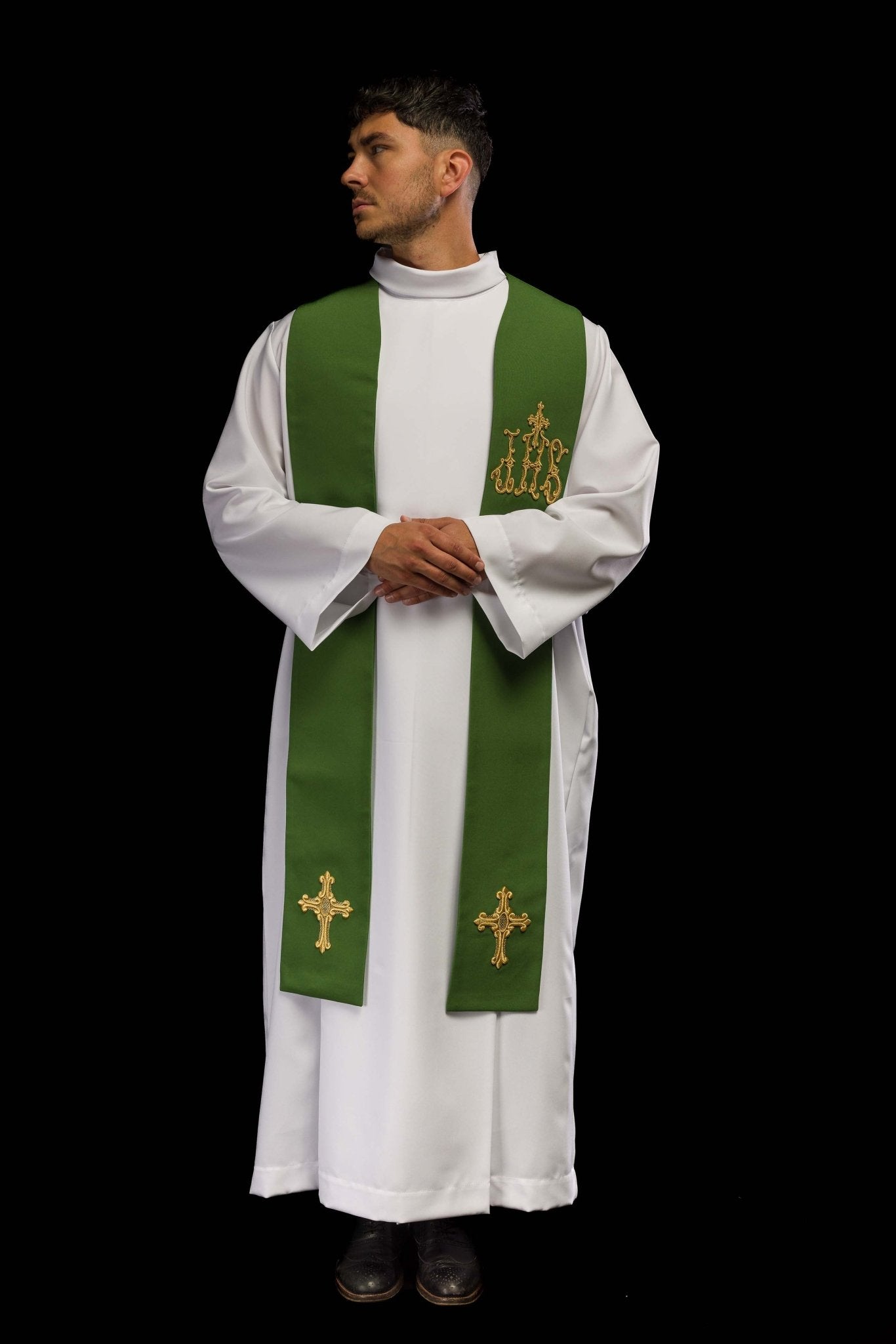 Green priestly stole embroidered cross and IHS KST/157/01/01 ZIELONY - HAFTINAUSA.COM