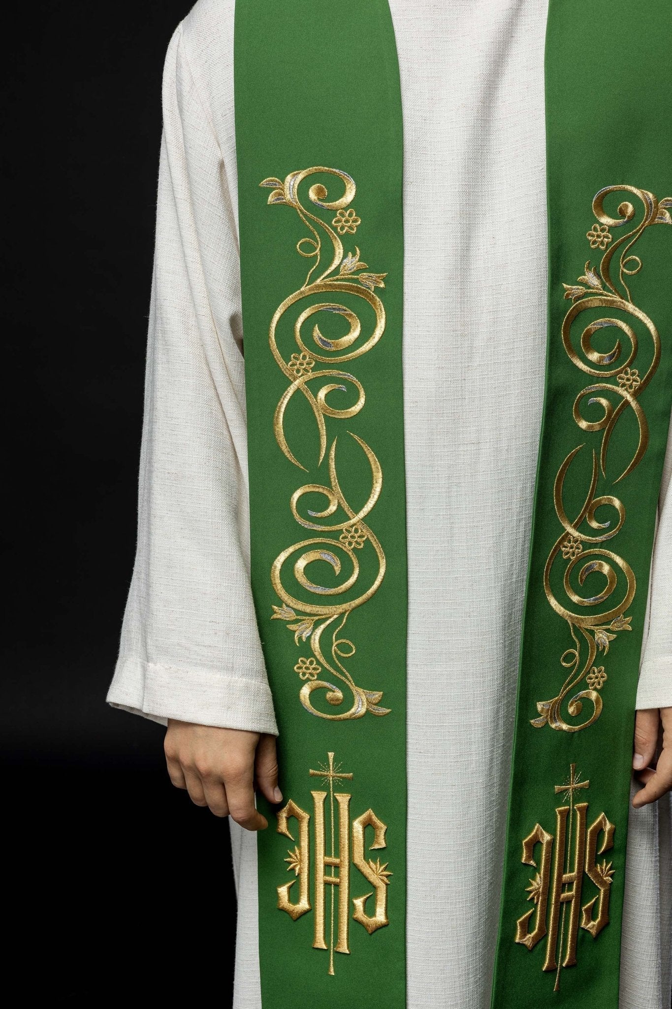 Green priestly stole embroidered with IHS KST/031/01/01 ZIELONY - HAFTINAUSA.COM