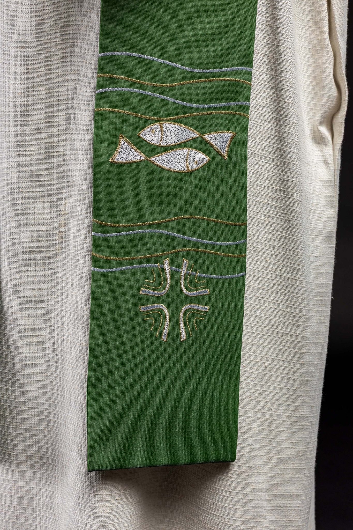 Green priestly stole with embroidered Fish motif KST/022/01/01 ZIELONY - HAFTINAUSA.COM