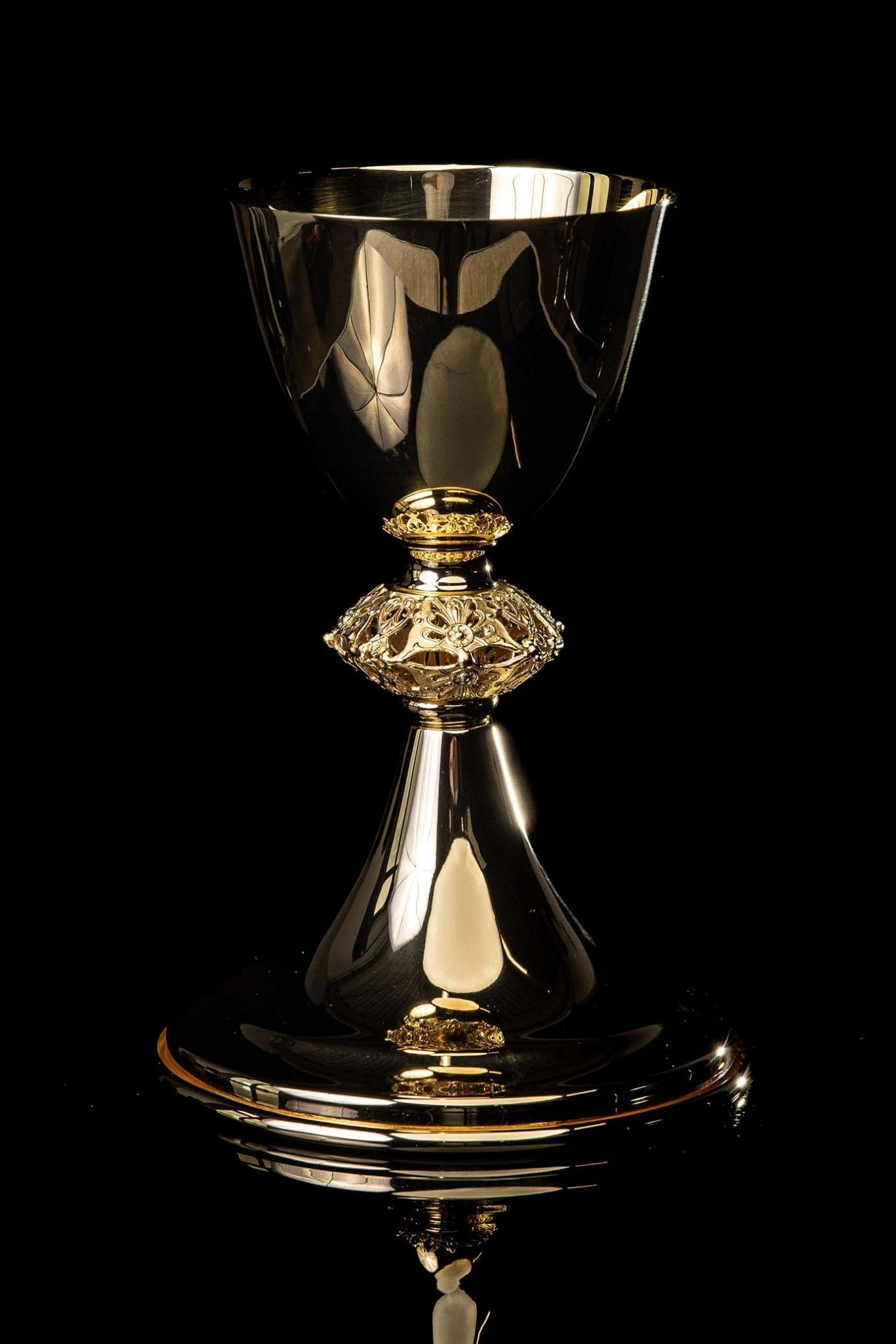Handcrafted gilded brass chalice LB/KL/001/Z 19CM - CHASUBLES.COM