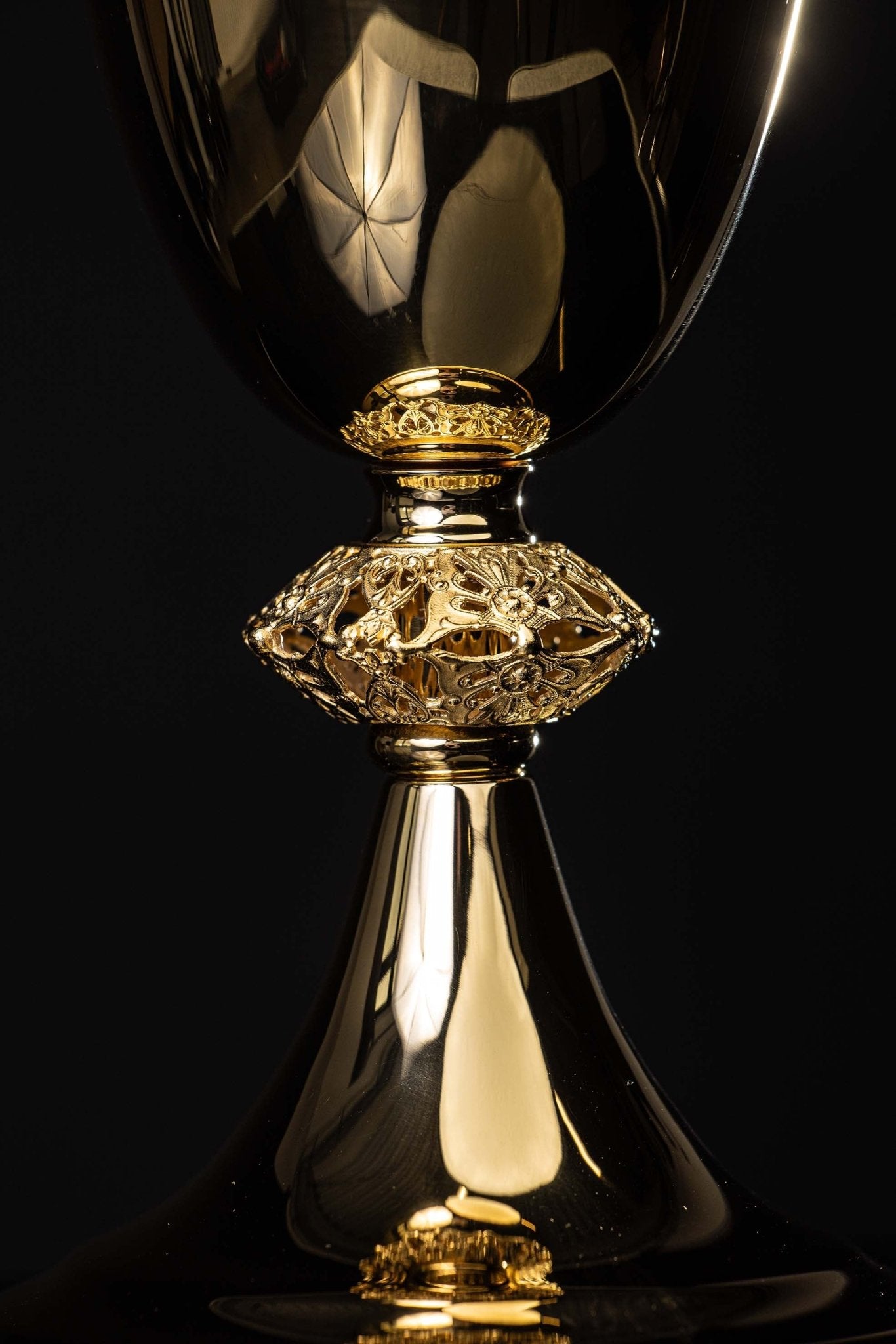 Handcrafted gilded brass chalice LB/KL/001/Z 19CM - CHASUBLES.COM