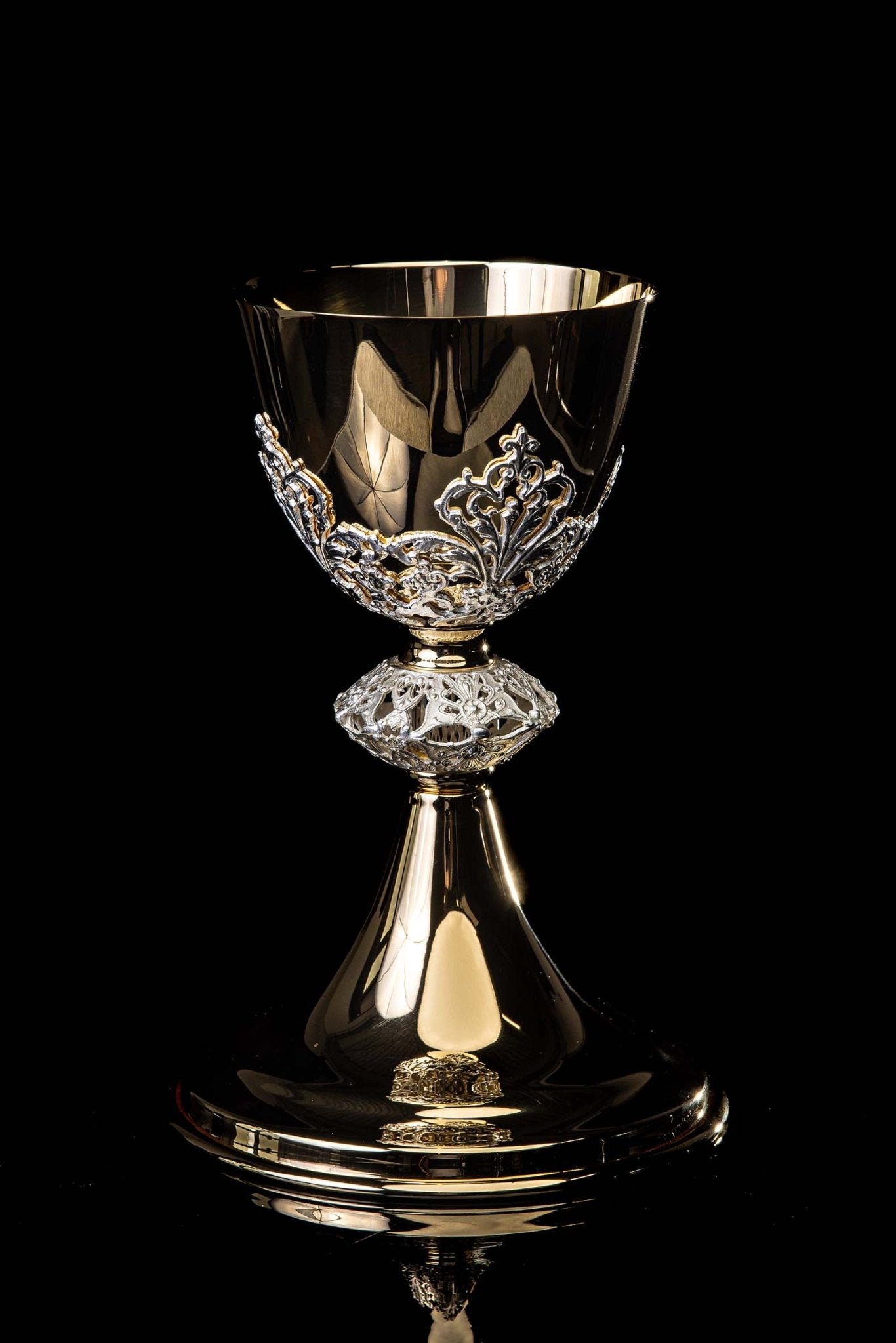 Handcrafted gilded brass chalice with silver-plated decorations LB/KL/002/ZS 19CM - CHASUBLES.COM