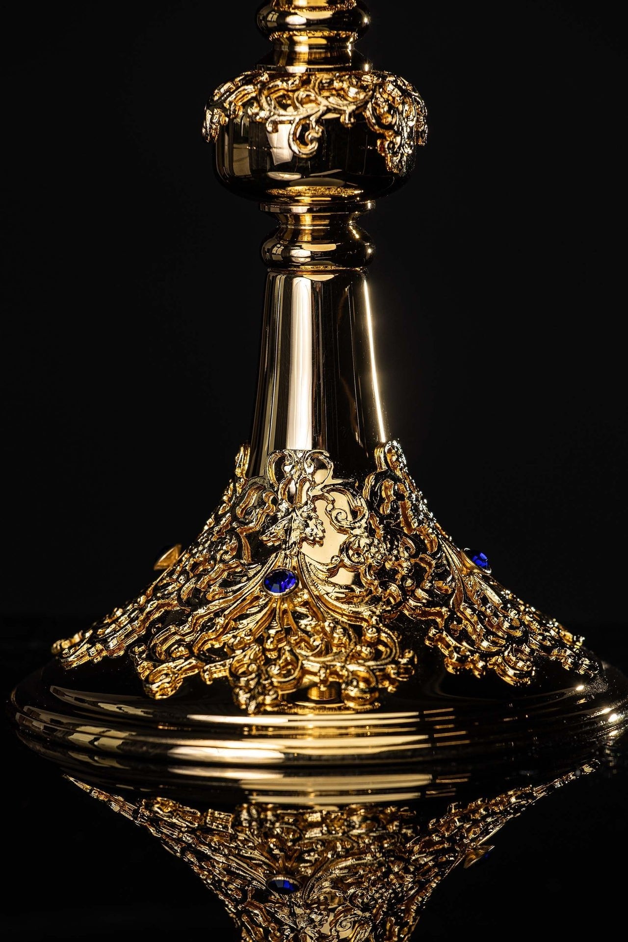 Handcrafted Gold-Plated Mass Chalice Adorned with Sapphires KNR/0219 22CM - CHASUBLES.COM