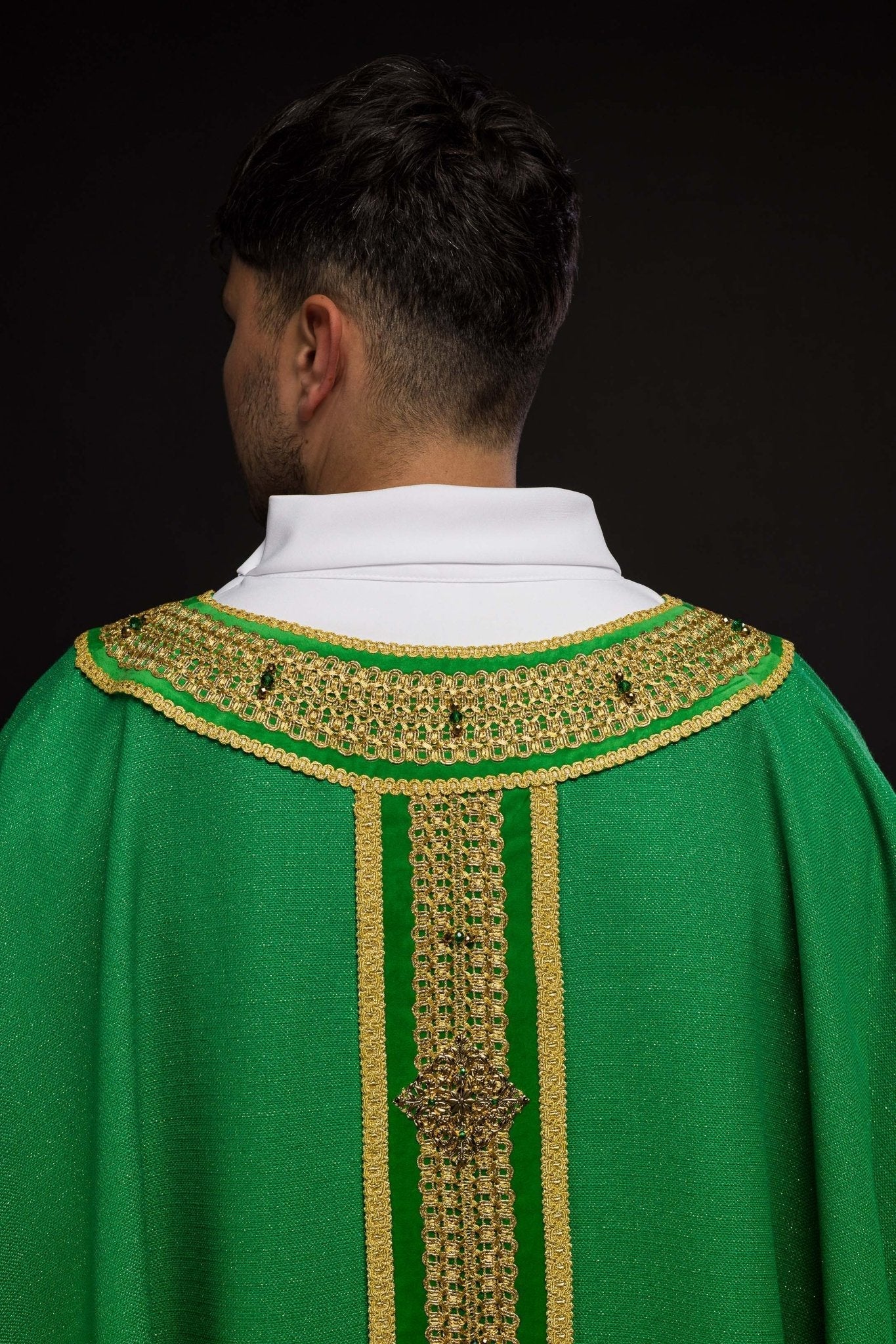 Handmade chasuble with natural stones Handmade 7001 HM/7001/01/71/PA01 - HAFTINAUSA.COM