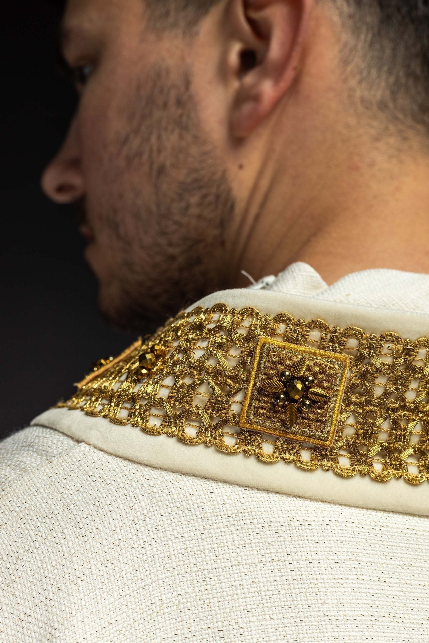 Handmade Chasuble with Natural Stones – Handmade 7002 HM/7002/05/71 - HAFTINAUSA.COM