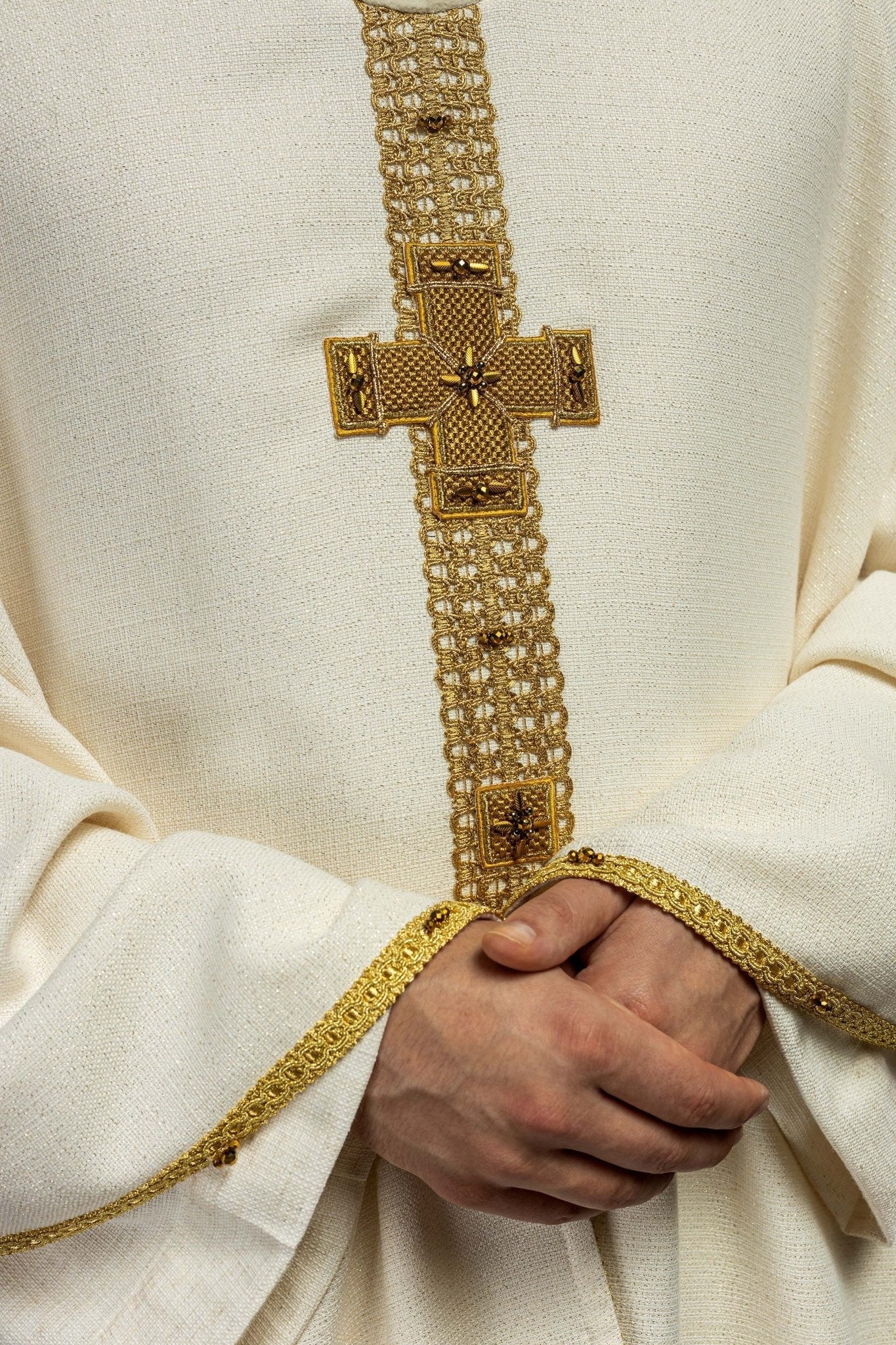 Handmade Chasuble with Natural Stones – Handmade 7002 HM/7002/05/71 - HAFTINAUSA.COM