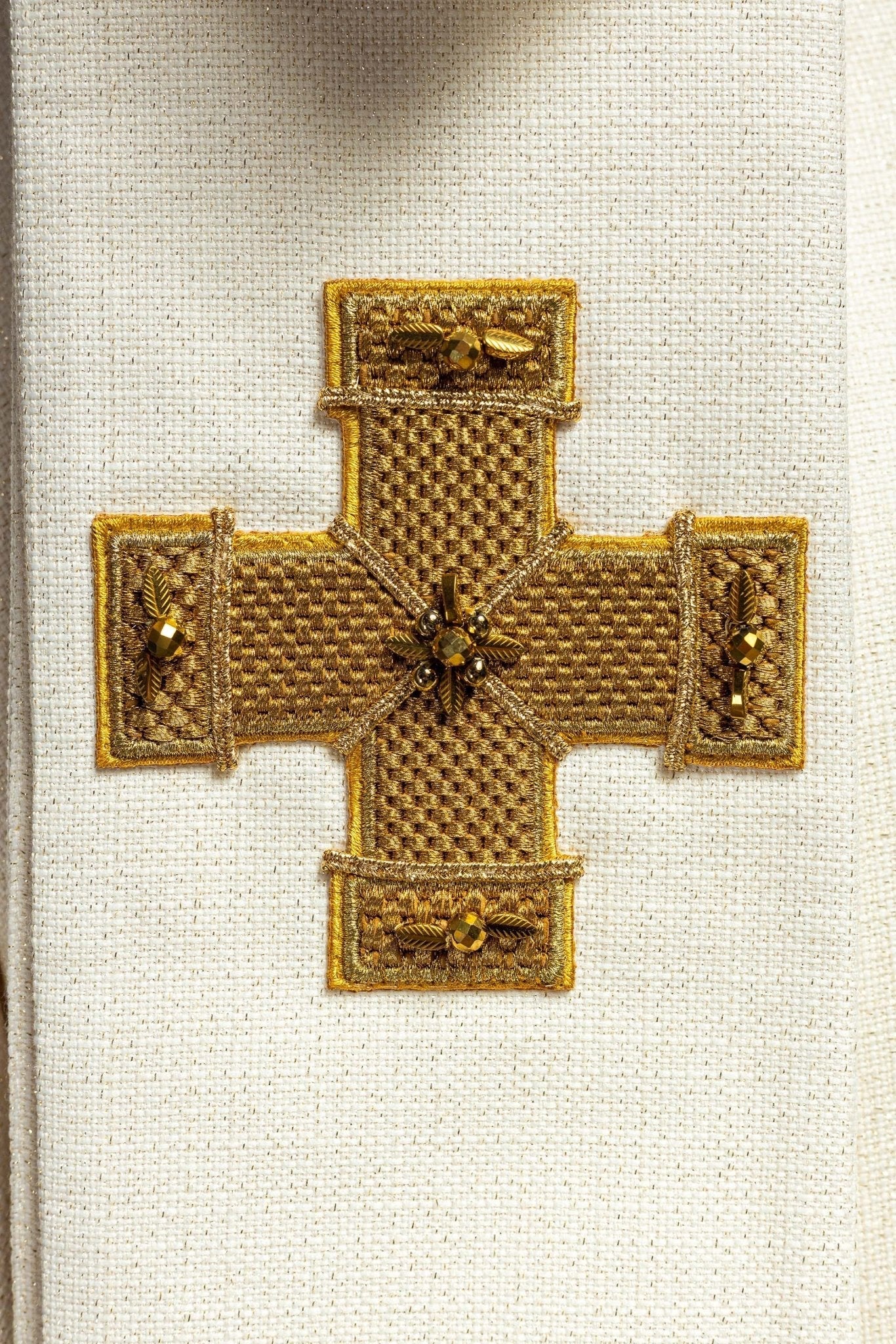 Handmade Chasuble with Natural Stones – Handmade 7002 HM/7002/05/71 - HAFTINAUSA.COM
