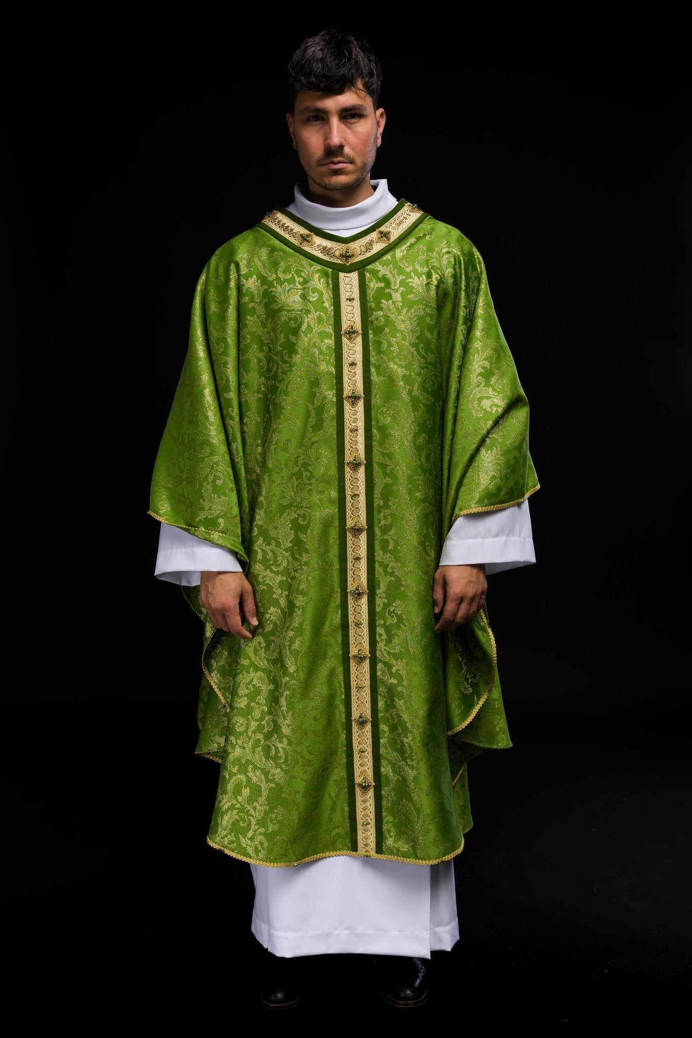 Handmade chasuble with natural stones Handmade 7003 HM/7003/01/90 - HAFTINAUSA.COM