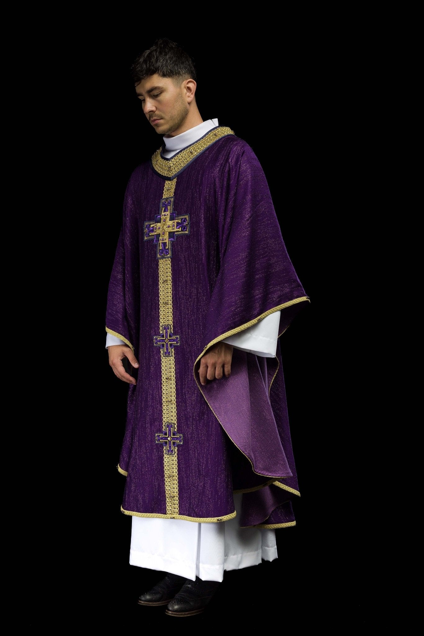 Handmade chasuble with natural stones Handmade 7015 Purple HM/7015/03/99 - CHASUBLES.COM
