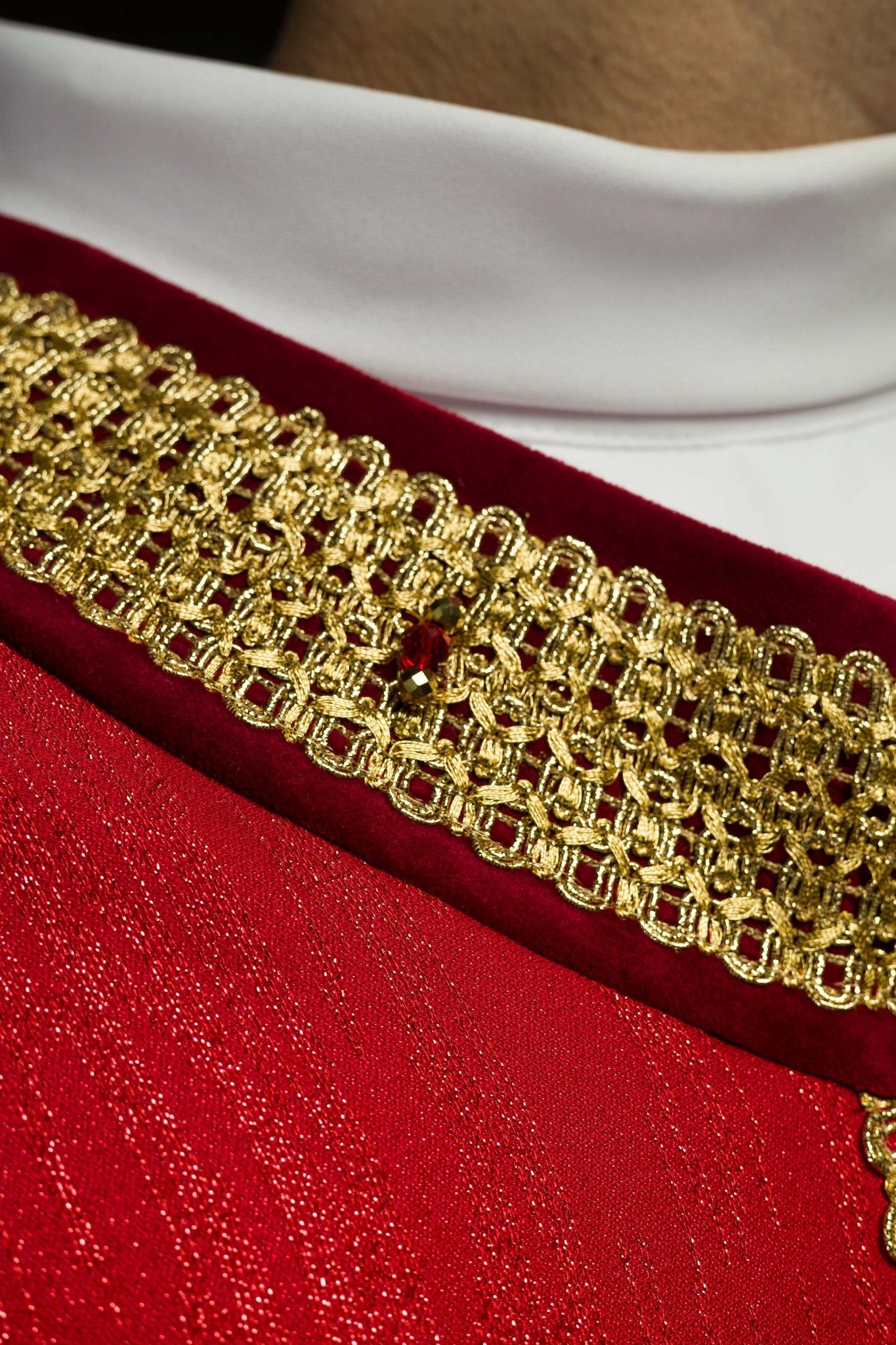 Handmade chasuble with natural stones Handmade 7015 Red HM/7015/02/99 - CHASUBLES.COM