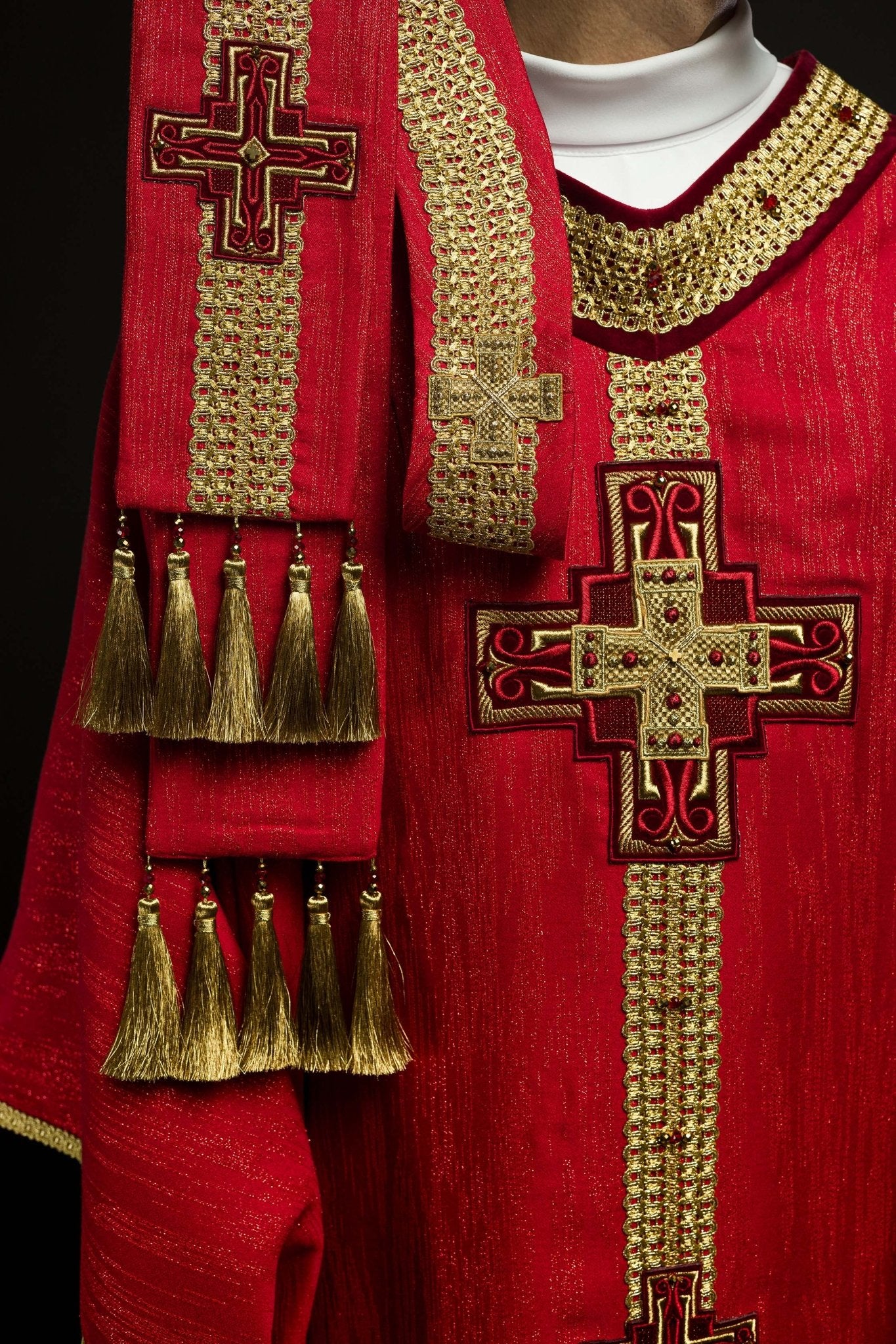 Handmade chasuble with natural stones Handmade 7015 Red HM/7015/02/99 - CHASUBLES.COM