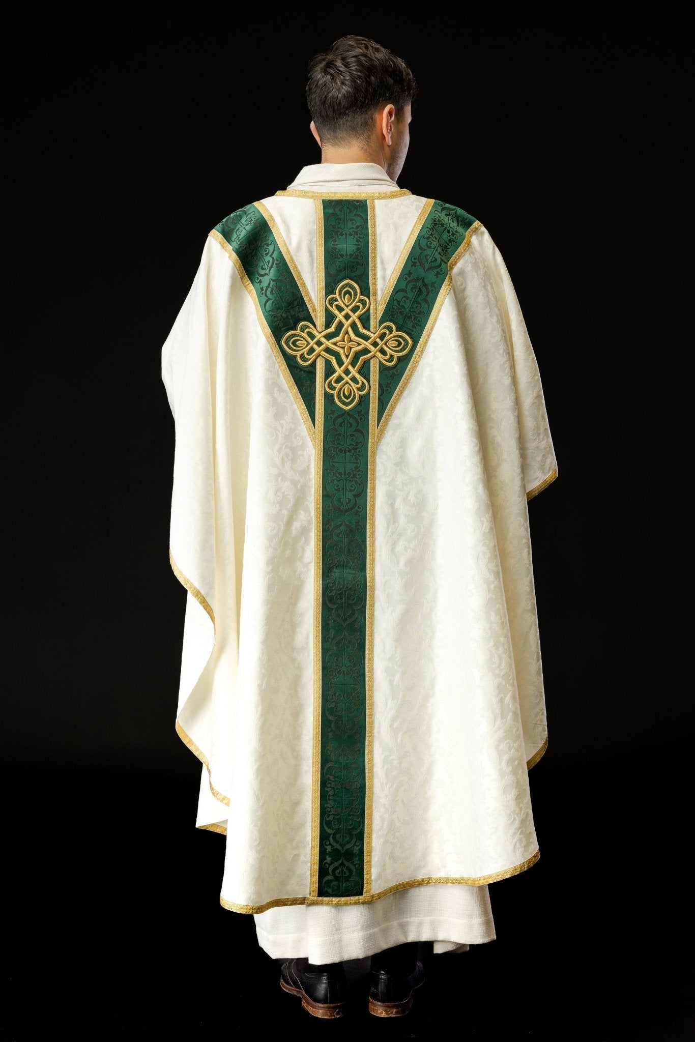 Handmade chasuble with velvet belt Handmade 7007 LE/7043/05/PA01 - HAFTINAUSA.COM