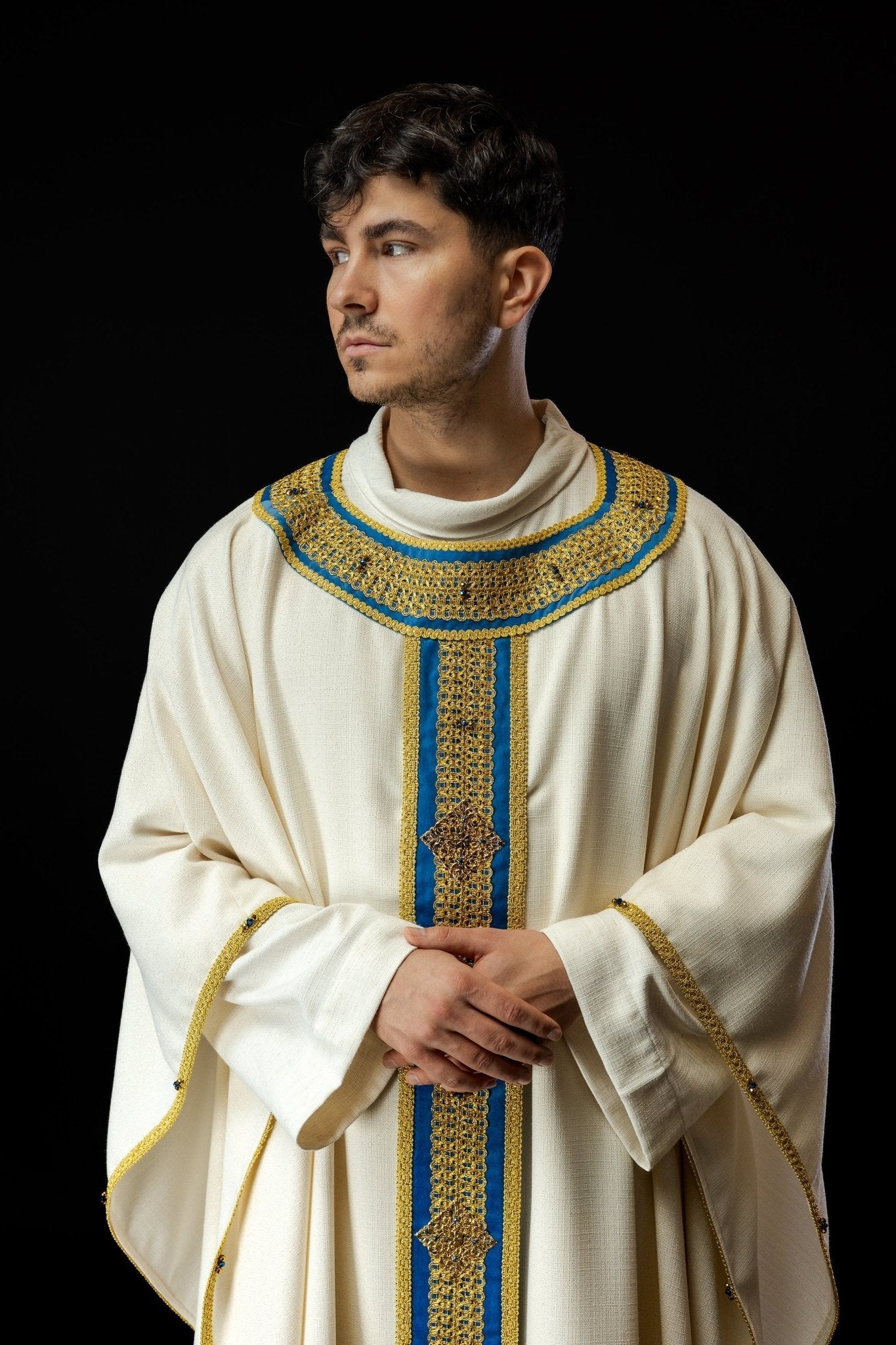 Ivory chasuble with light blue details Handmade 7001 HM/7001/05/71/PA06 - HAFTINAUSA.COM