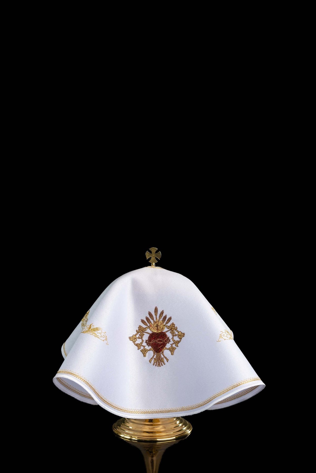 Back view of the white ciborium veil with embroidery of the Sacred Heart of Jesus