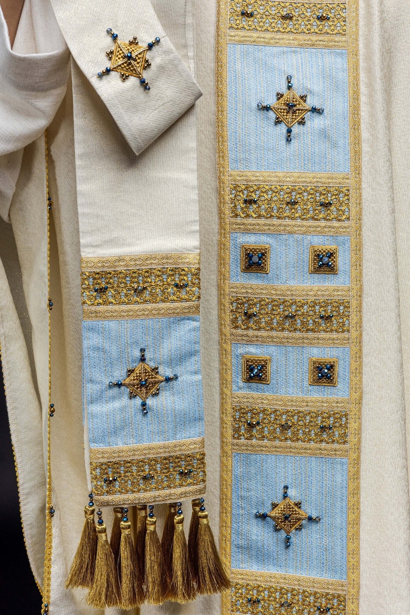 Light blue chasuble with natural stones Handmade 7004 HM/7004/05/95 - HAFTINAUSA.COM