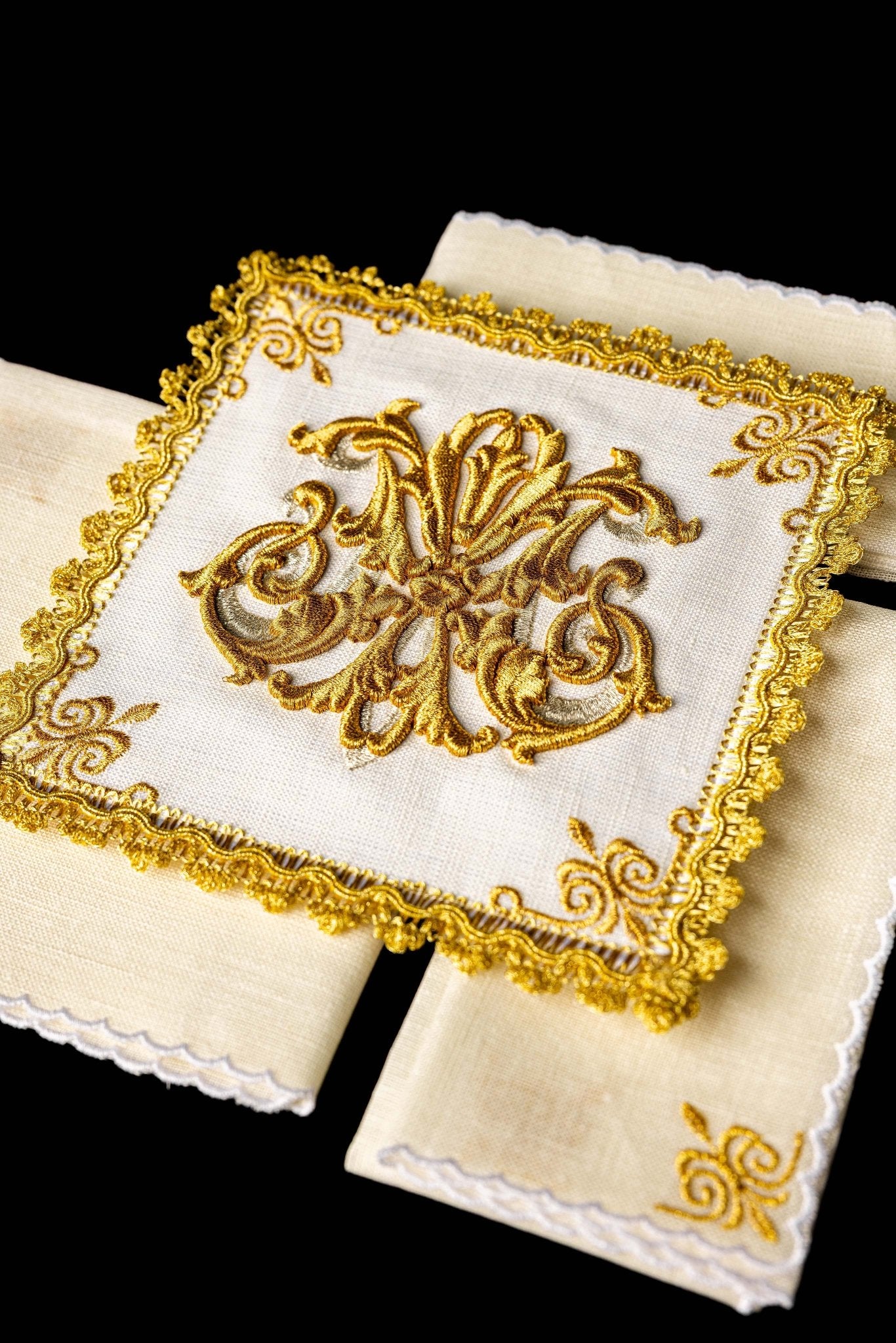 Linen Chalice Linens with Embroidery and Stones HA/5012 - CHASUBLES.COM