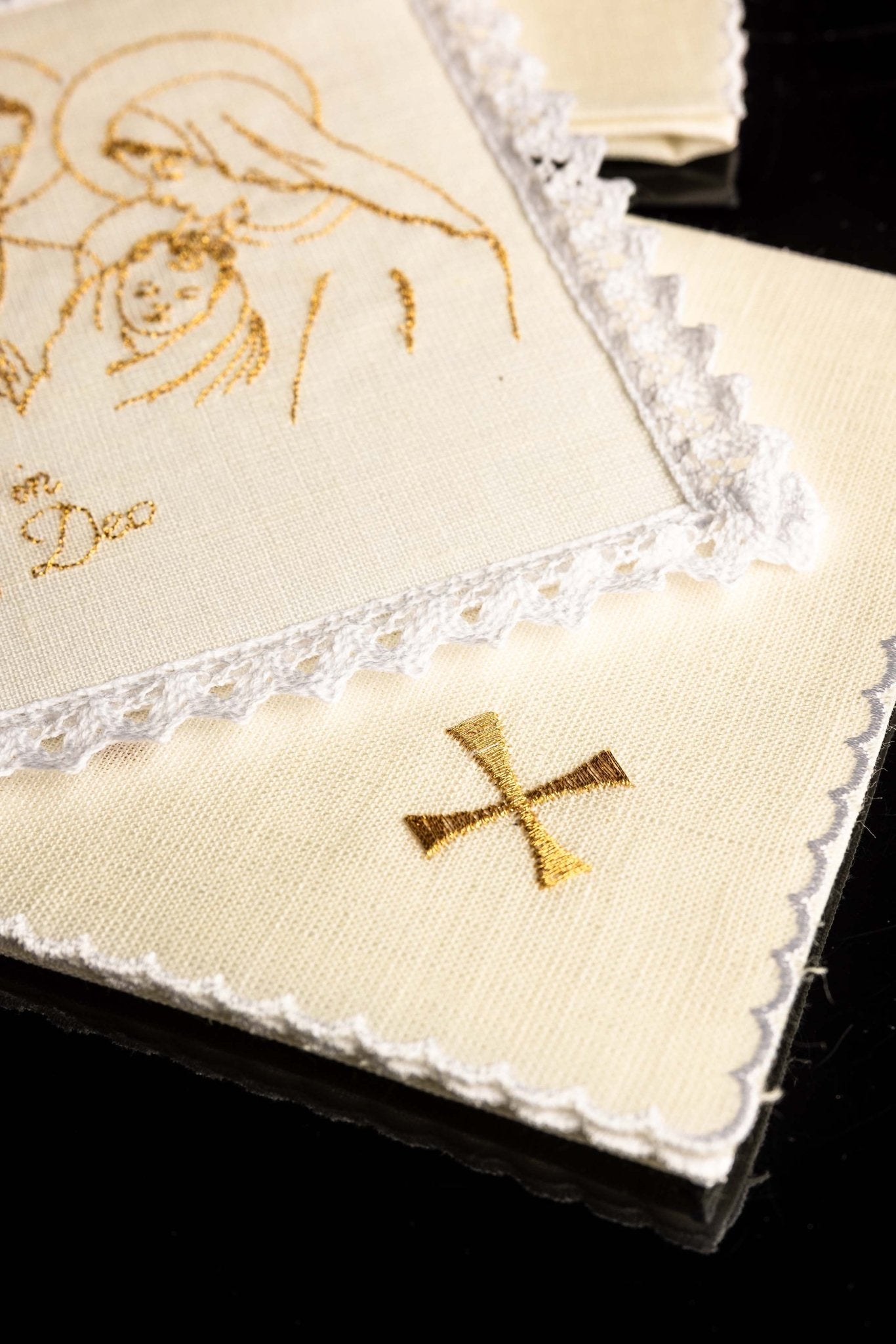 Linen Chalice Linens with Fish Motif KKL/118 - CHASUBLES.COM