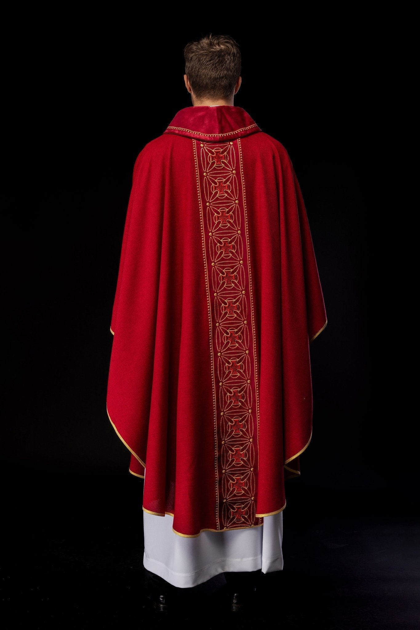 Liturgical chasuble with richly decorated belt with crosses in red color S - 7071 - 02 - 70 - HAFTINAUSA.COM
